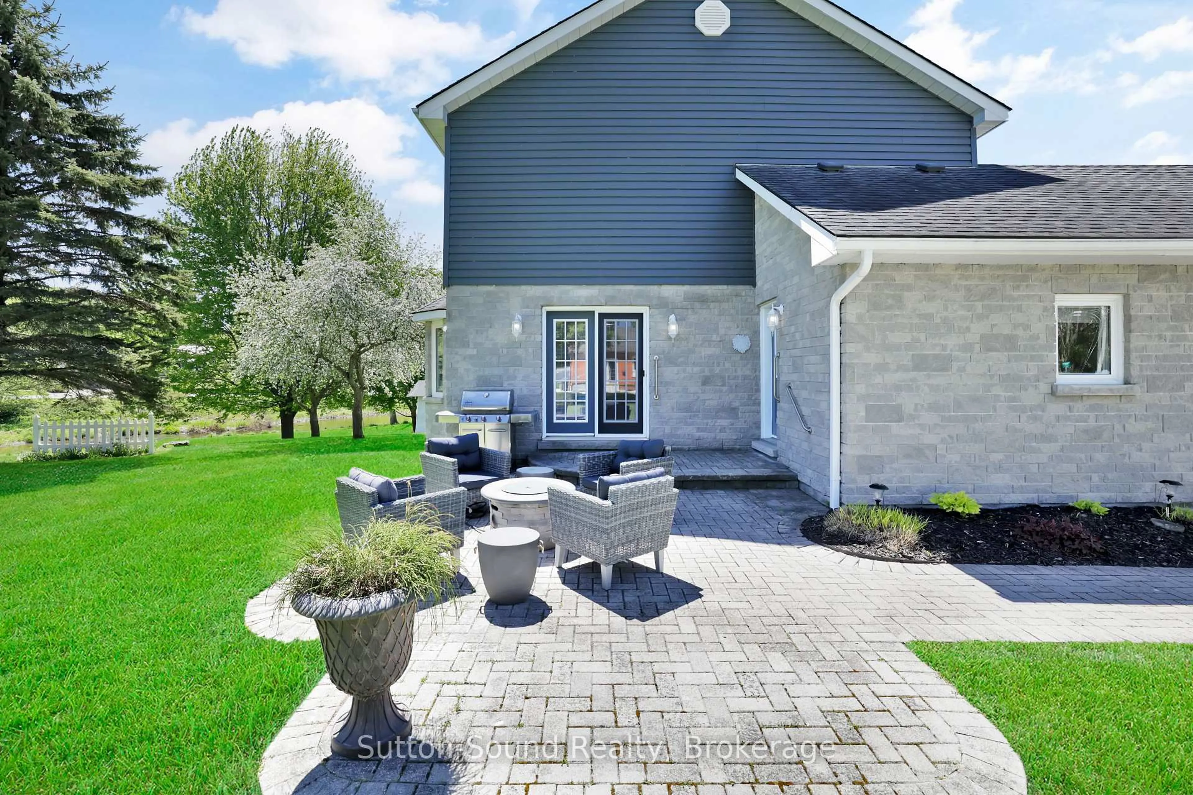 Patio, street for 69 Maria St, Arran-Elderslie Ontario N0H 2N0