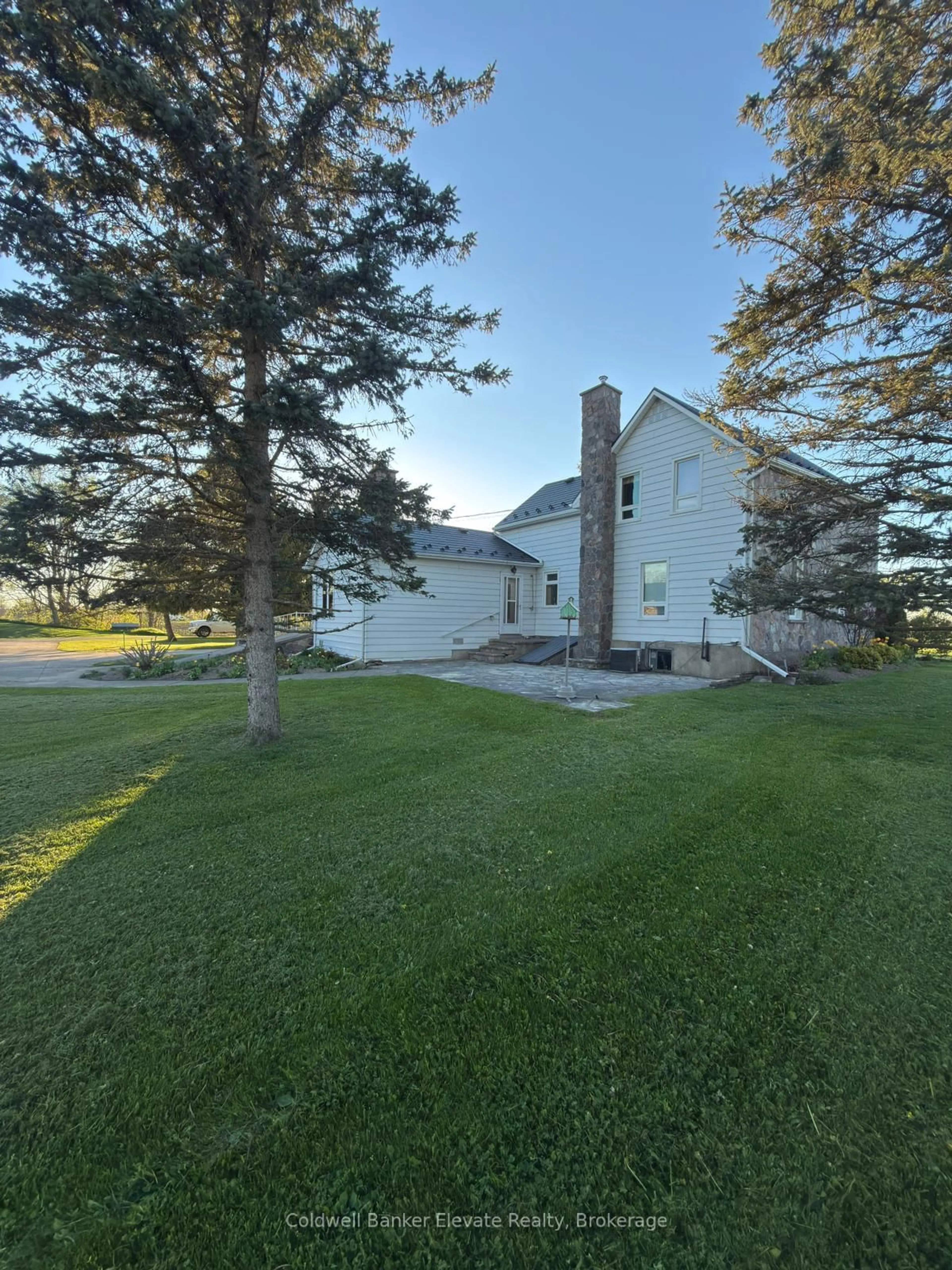 A pic from outside/outdoor area/front of a property/back of a property/a pic from drone, unknown for 441408 Concession 21, Georgian Bluffs Ontario N0H 2T0