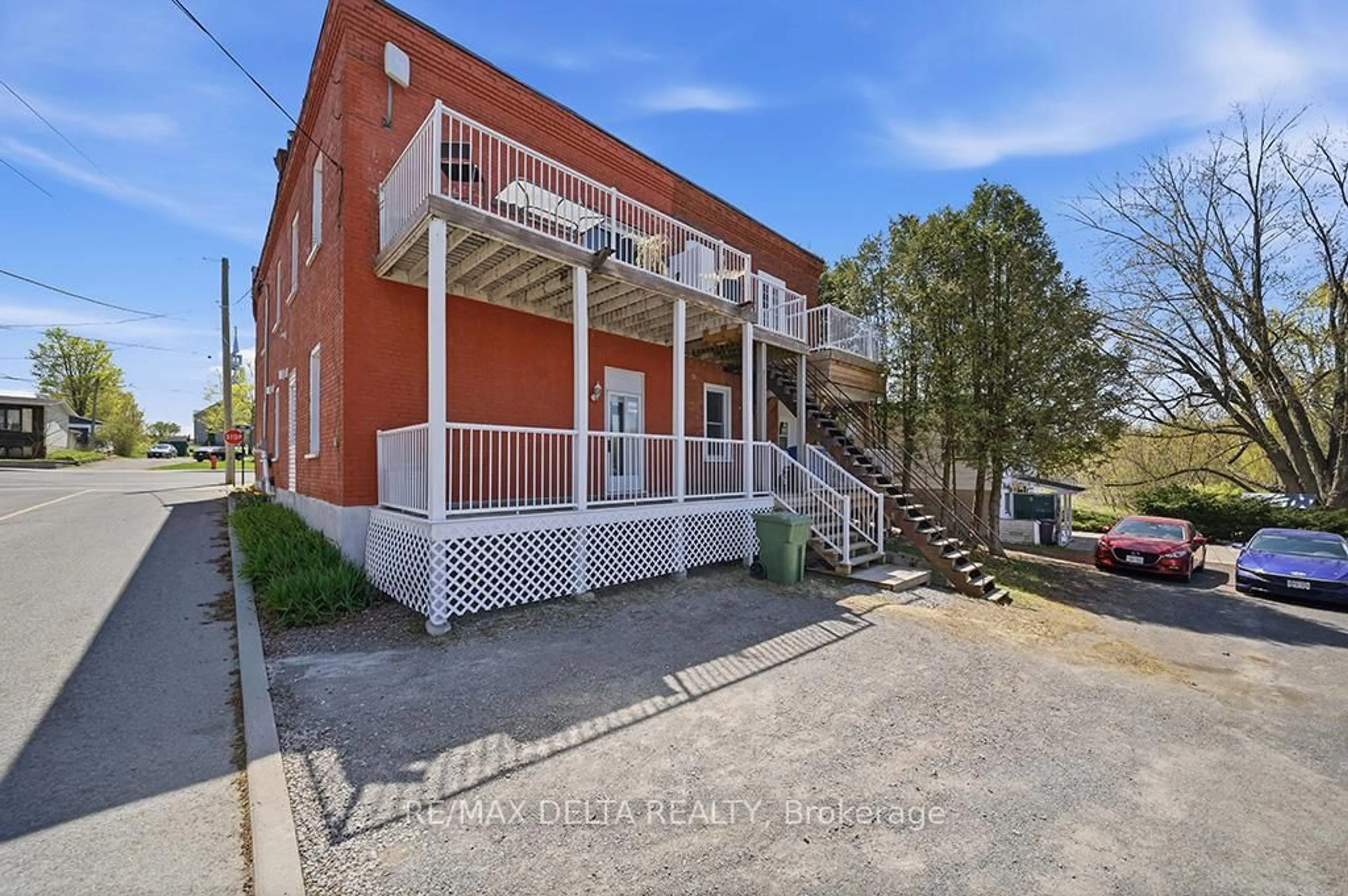 A pic from outside/outdoor area/front of a property/back of a property/a pic from drone, street for 1040-1042 King St, Champlain Ontario K0B 1K0