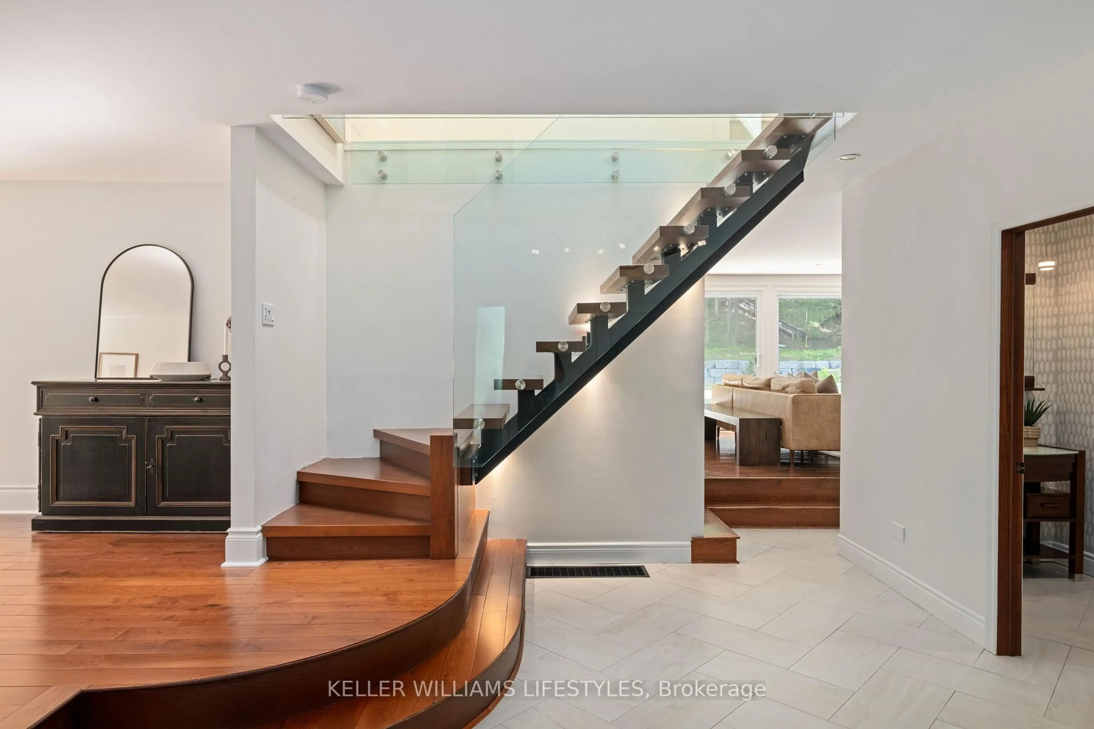 Stairs for 10893 Old River Rd, Middlesex Centre Ontario N0L 1R0