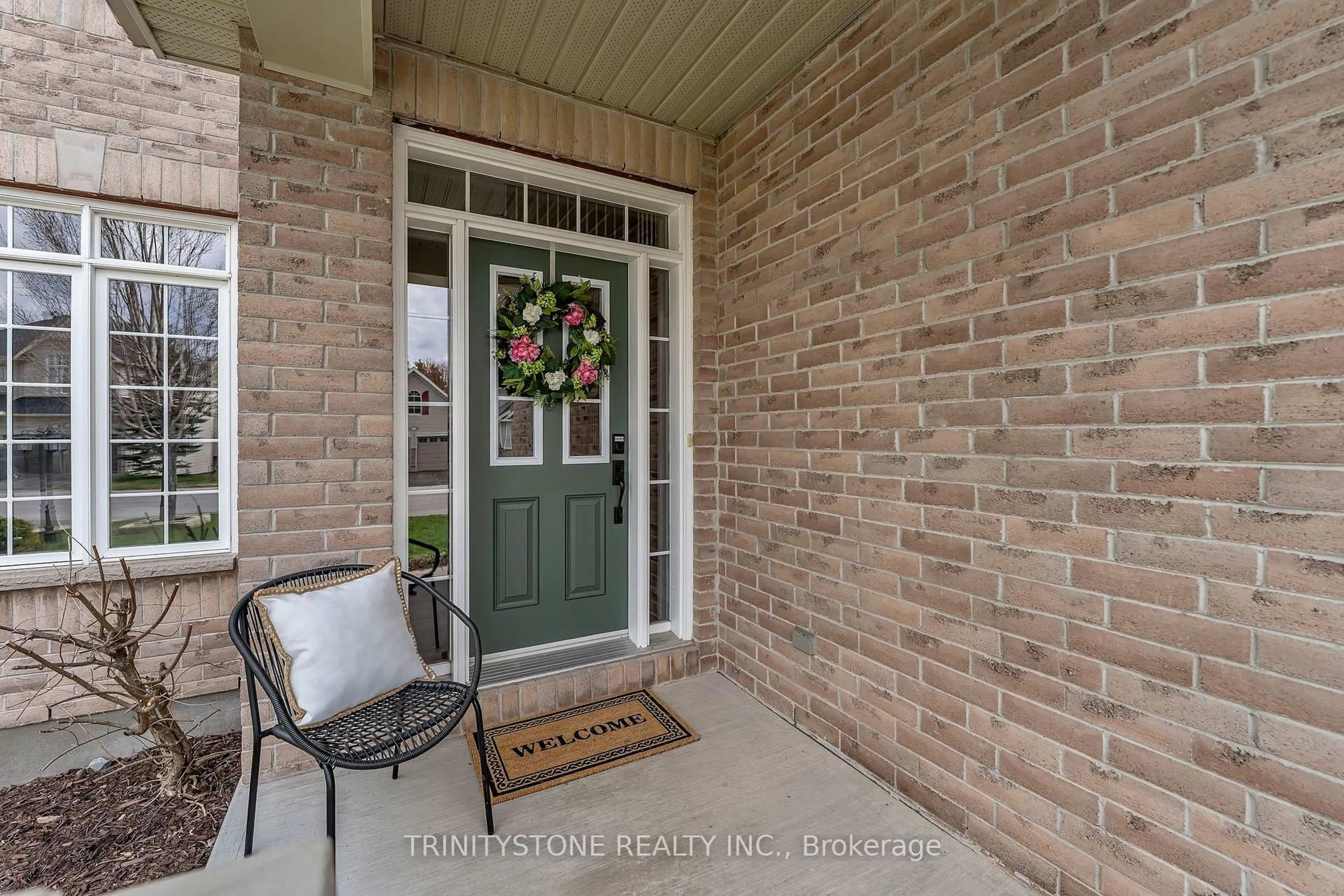 Indoor entryway for 502 Dalewood Cres, Stittsville Ontario K2S 0L2