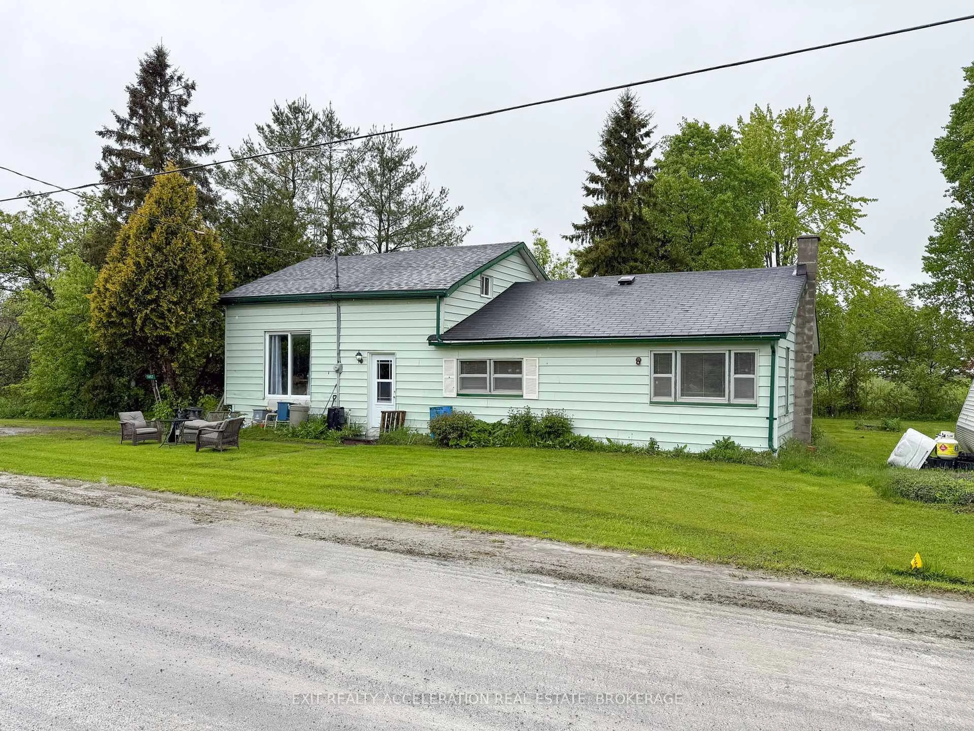 A pic from outside/outdoor area/front of a property/back of a property/a pic from drone, street for 1407 Doyle Rd, Plantagenet Ontario K7R 3L2
