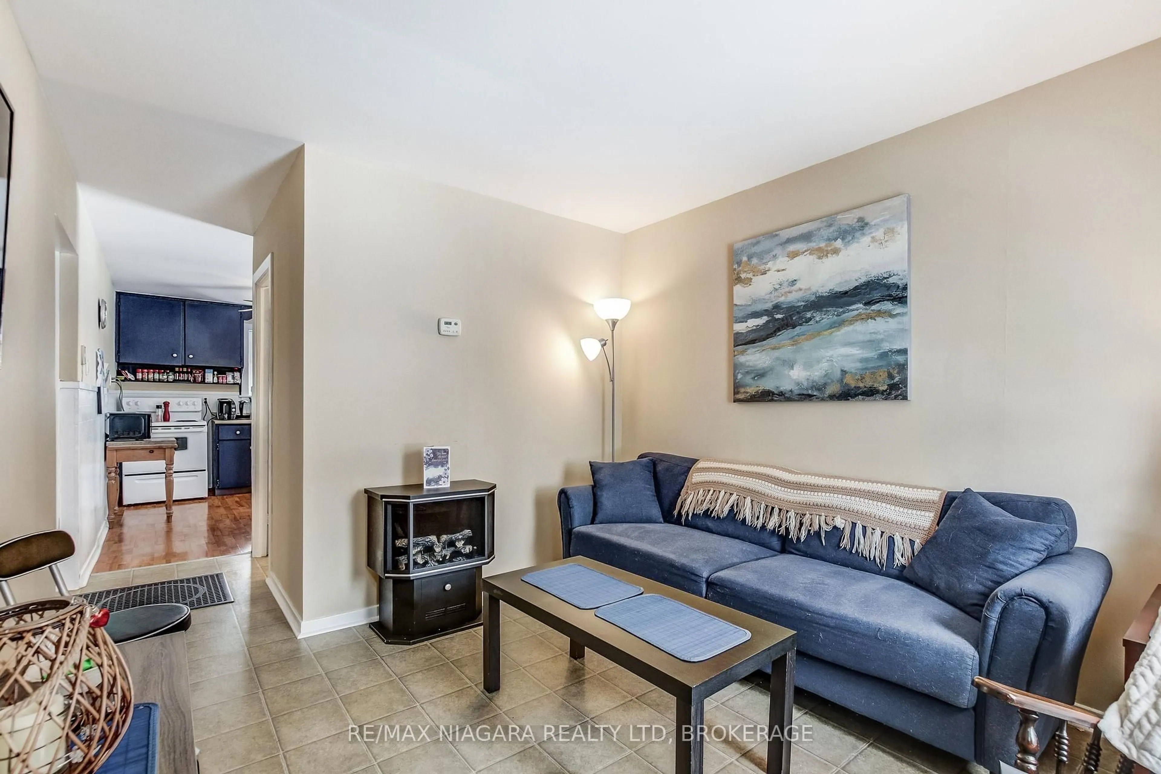 Living room with furniture, unknown for 8 Catharine St, Port Colborne Ontario L3K 4J6