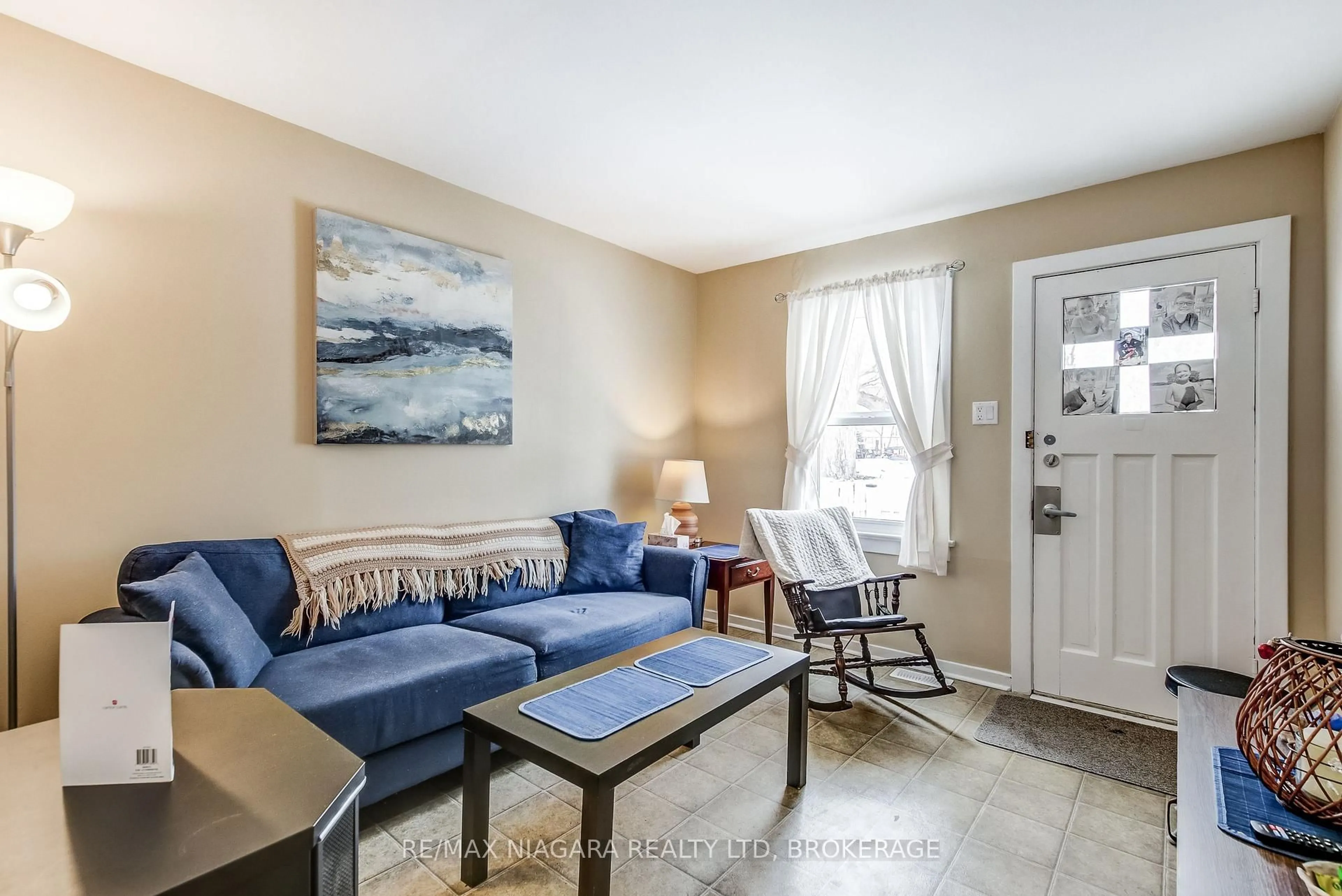 Living room with furniture, unknown for 8 Catharine St, Port Colborne Ontario L3K 4J6