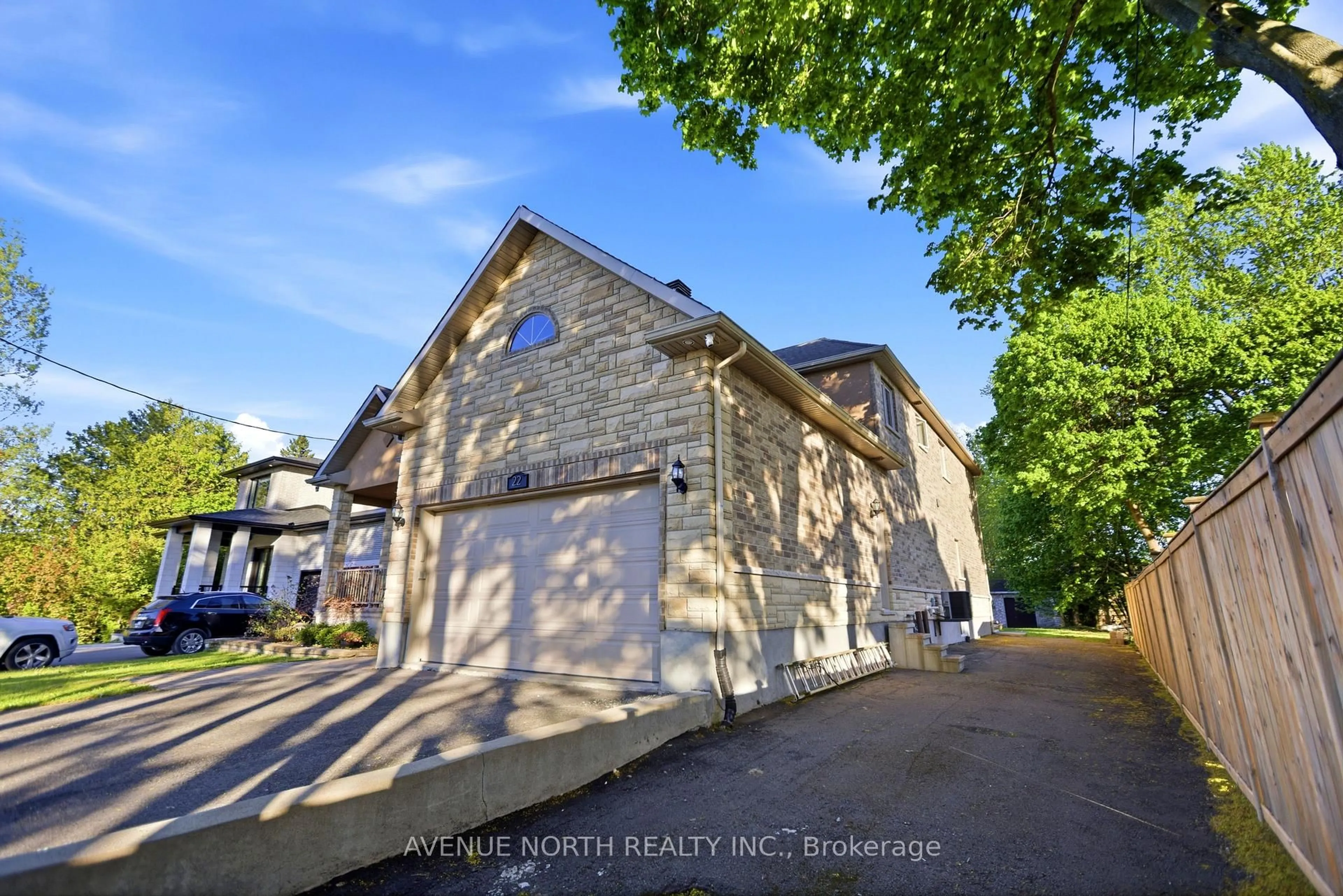 A pic from outside/outdoor area/front of a property/back of a property/a pic from drone, street for 22 Kemp Dr, Ottawa Ontario K1T 3W9