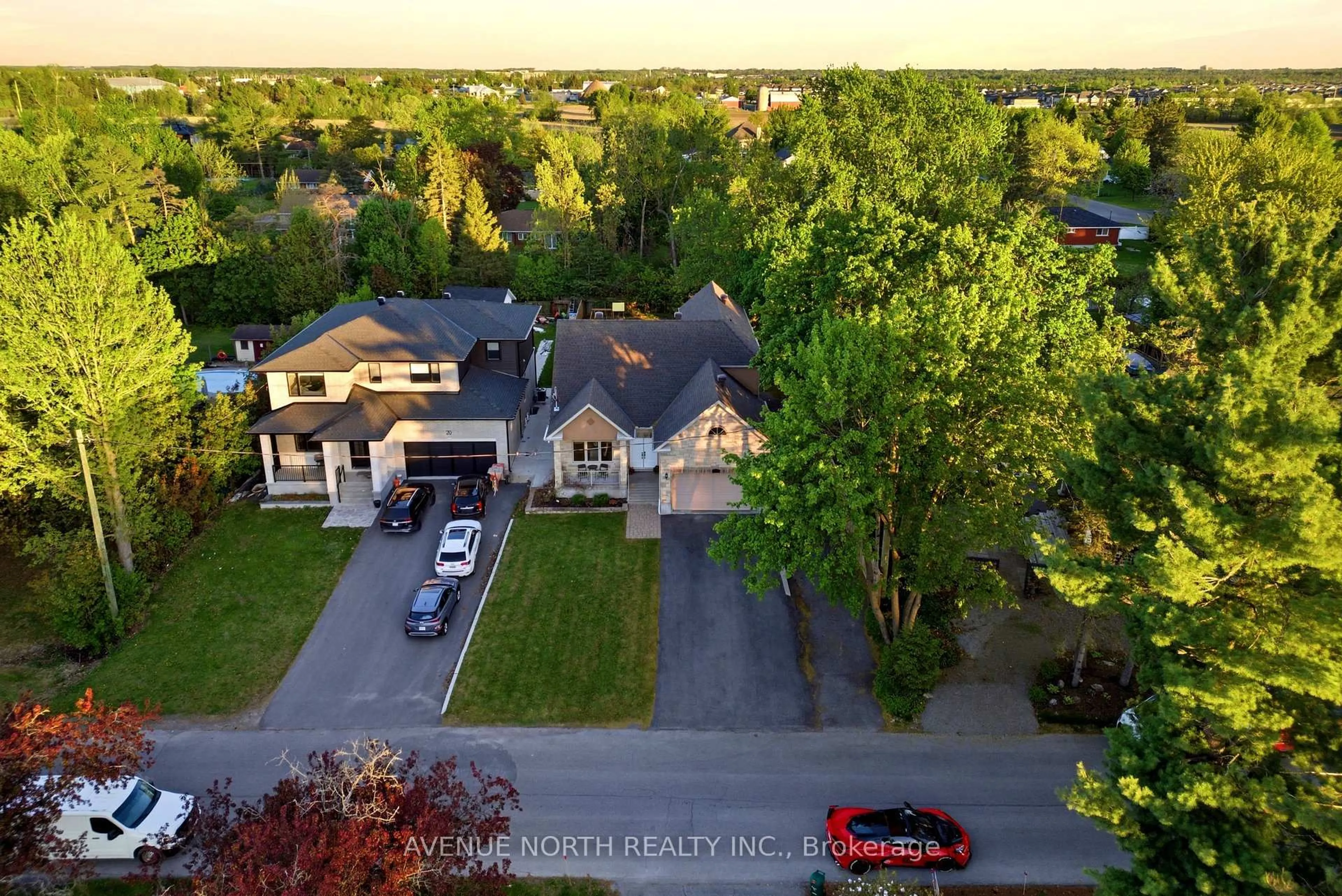 A pic from outside/outdoor area/front of a property/back of a property/a pic from drone, street for 22 Kemp Dr, Ottawa Ontario K1T 3W9