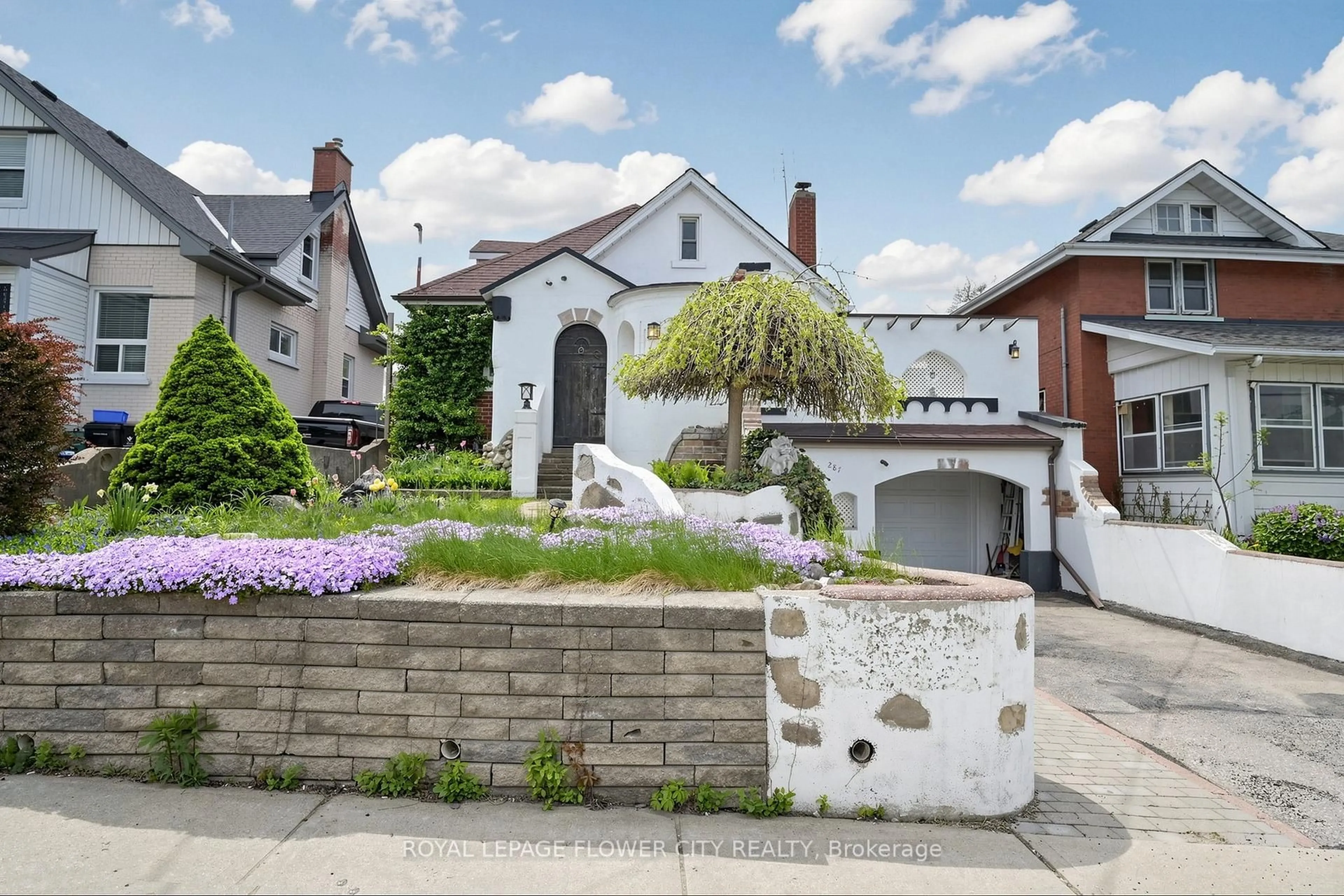 Unknown for 287 Courtland Ave, Kitchener Ontario N2G 2V8