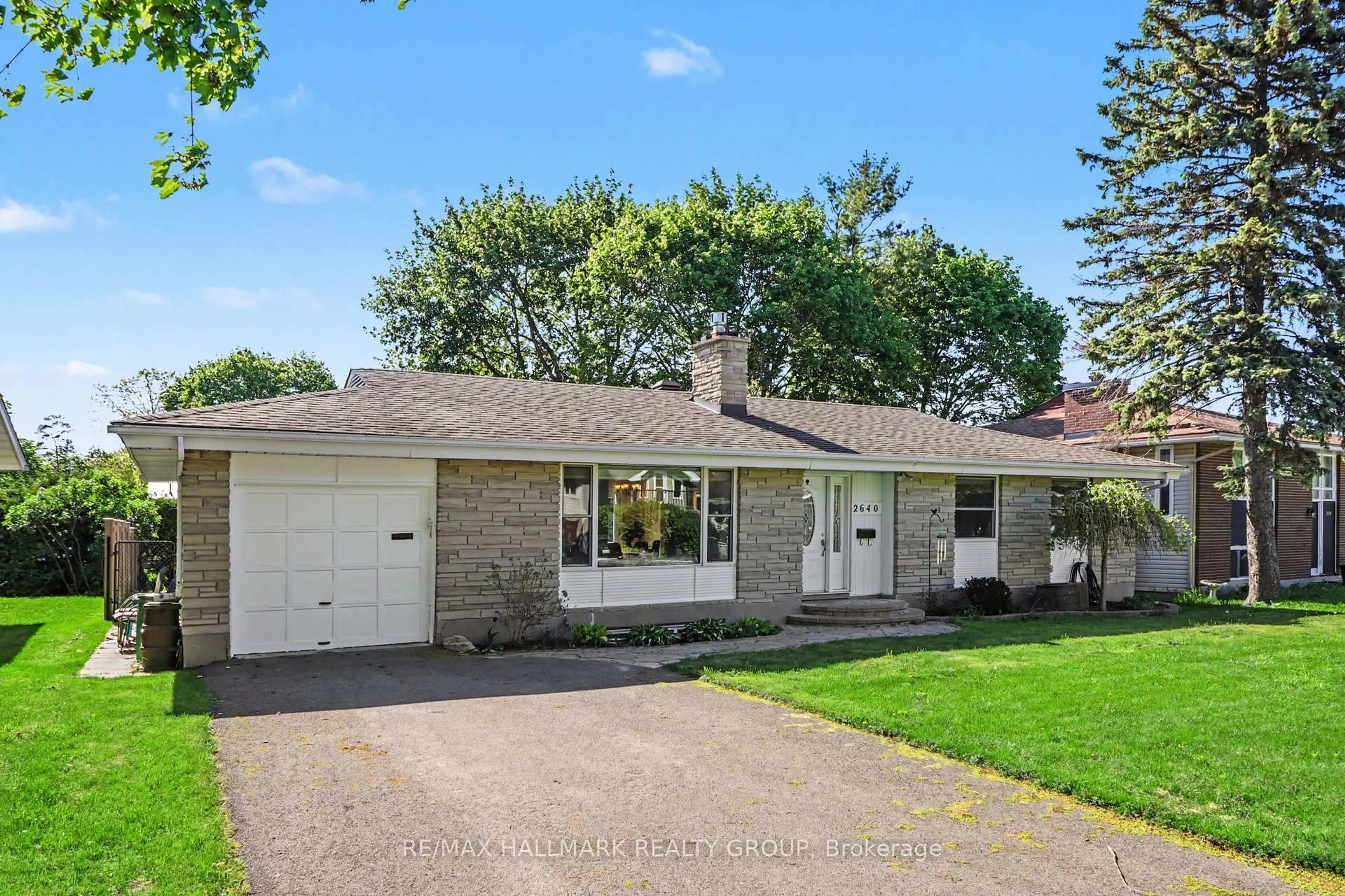 Unknown for 2640 Ulster Cres, Ottawa Ontario K1V 8J6