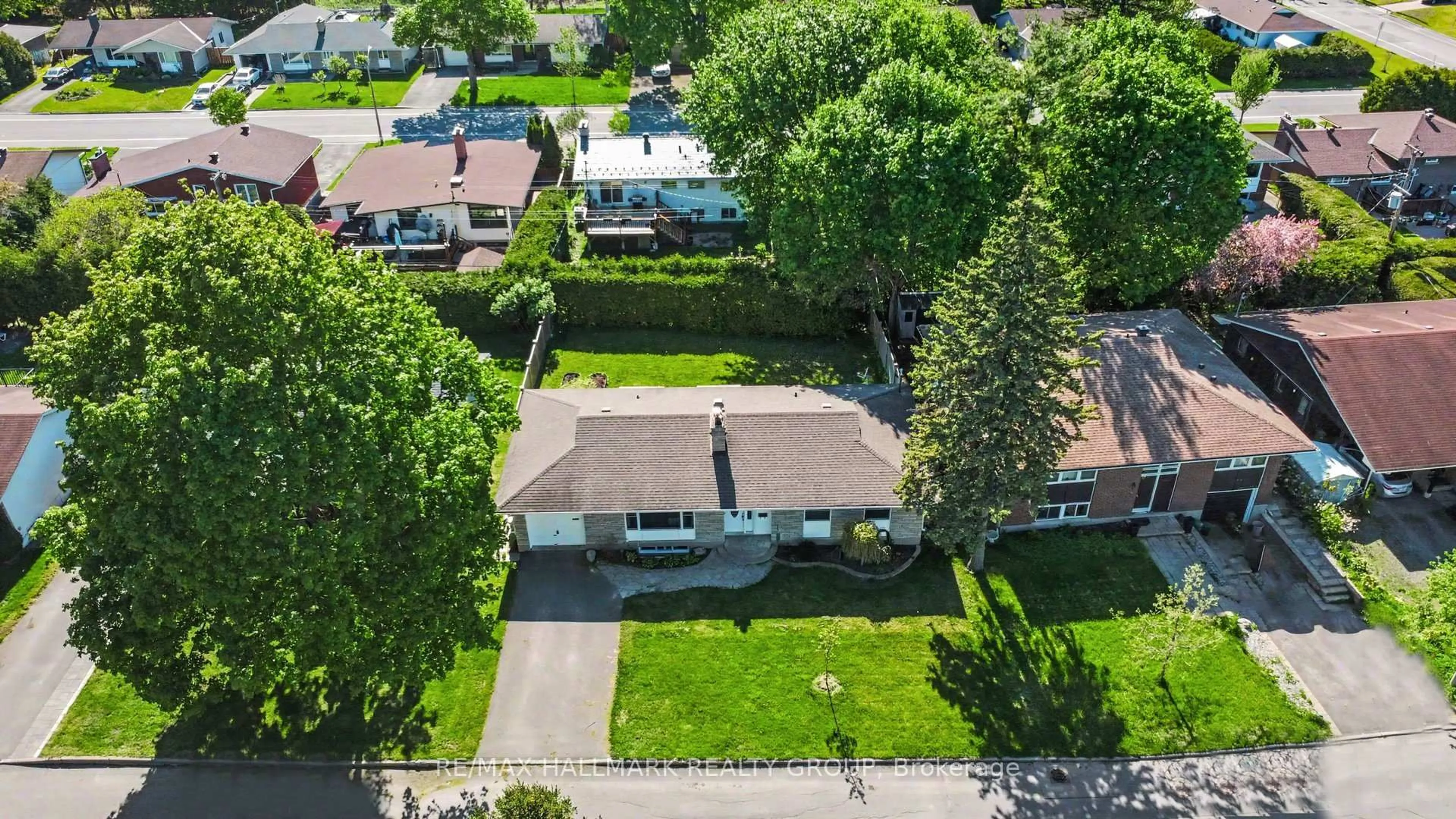 Unknown for 2640 Ulster Cres, Ottawa Ontario K1V 8J6