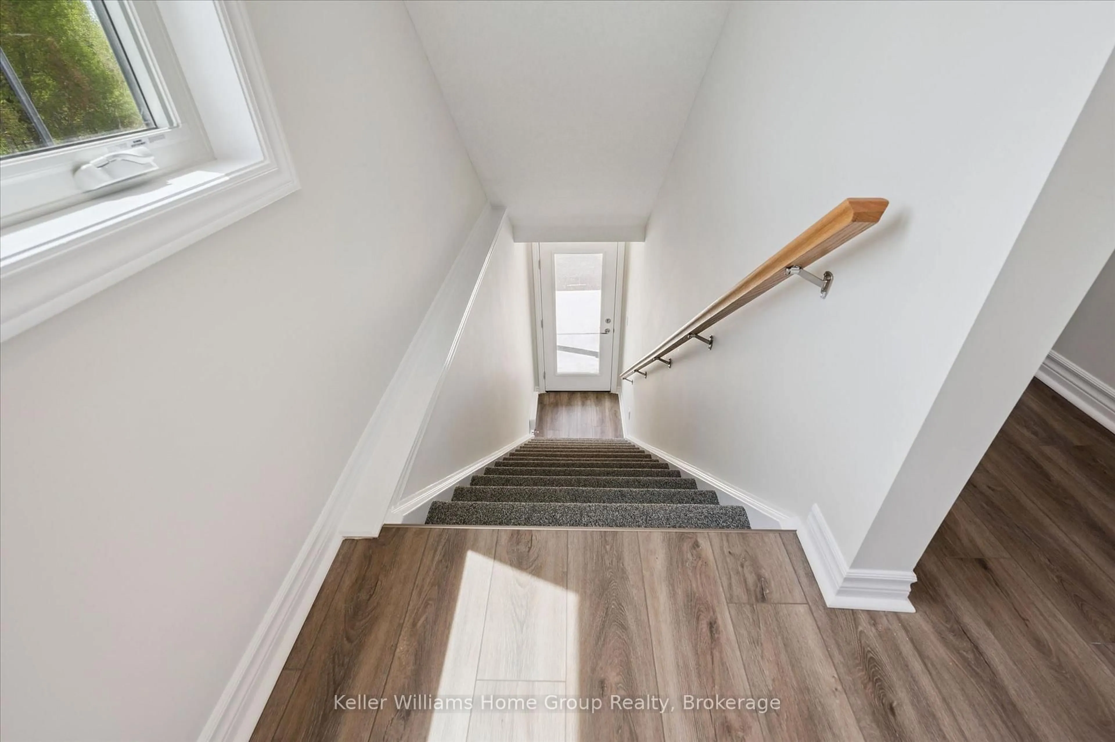 Unknown for 465 Garafraxa St #1, Centre Wellington Ontario N1M 1C6