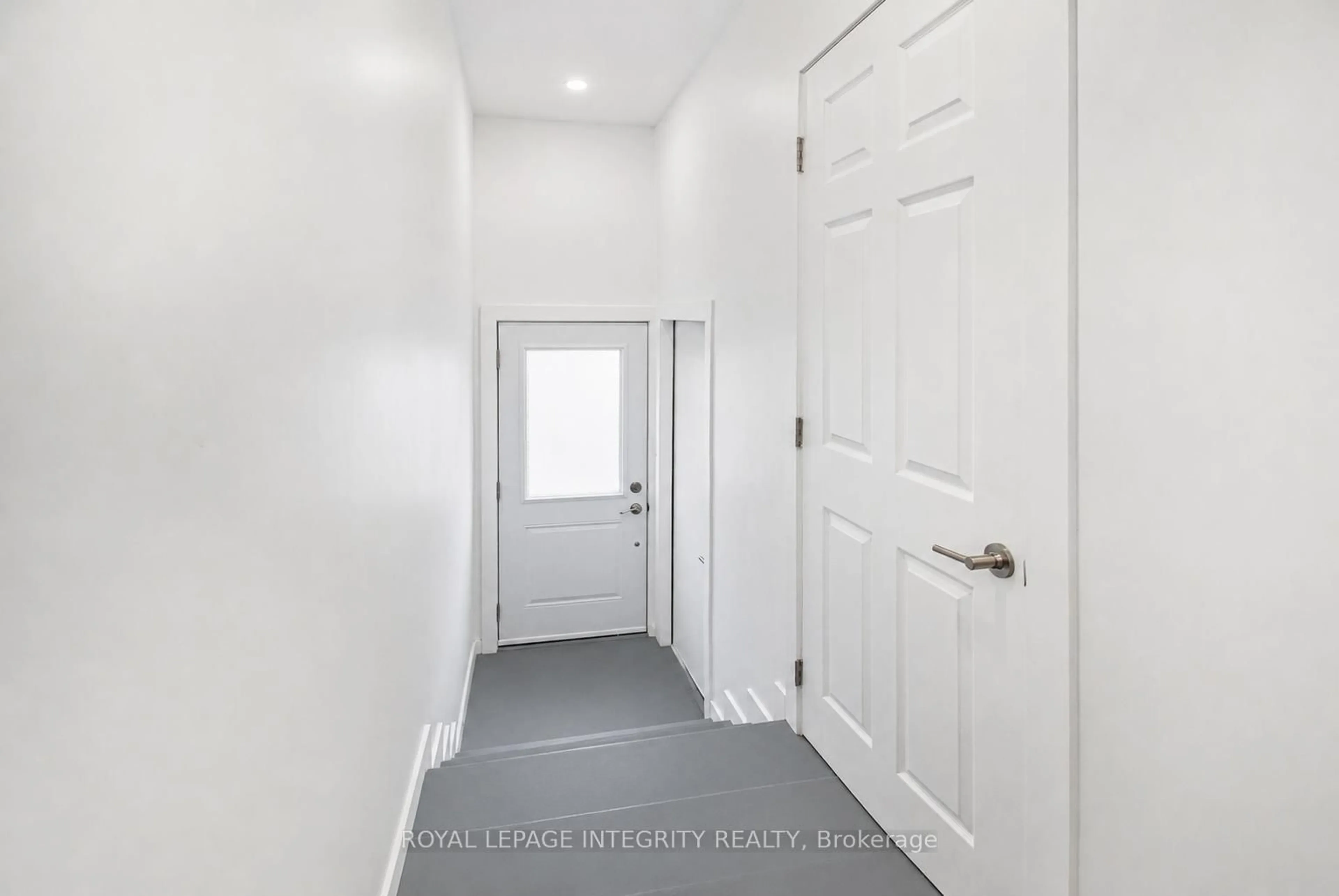 Unknown for 677 Bowes Sdrd, Perth Ontario K7H 3C6