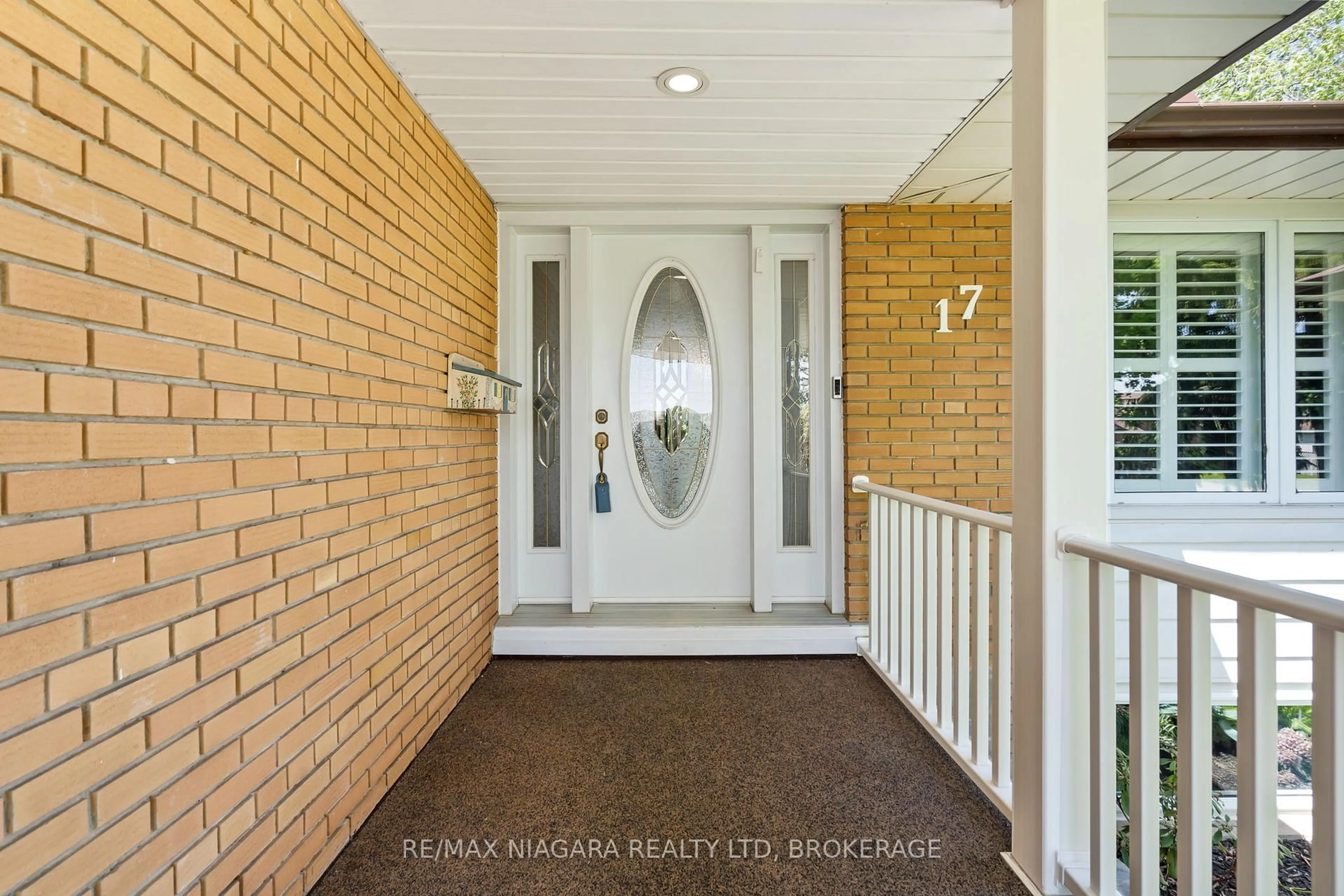 Unknown for 17 Sheba Cres, Port Colborne Ontario L3K 5M4