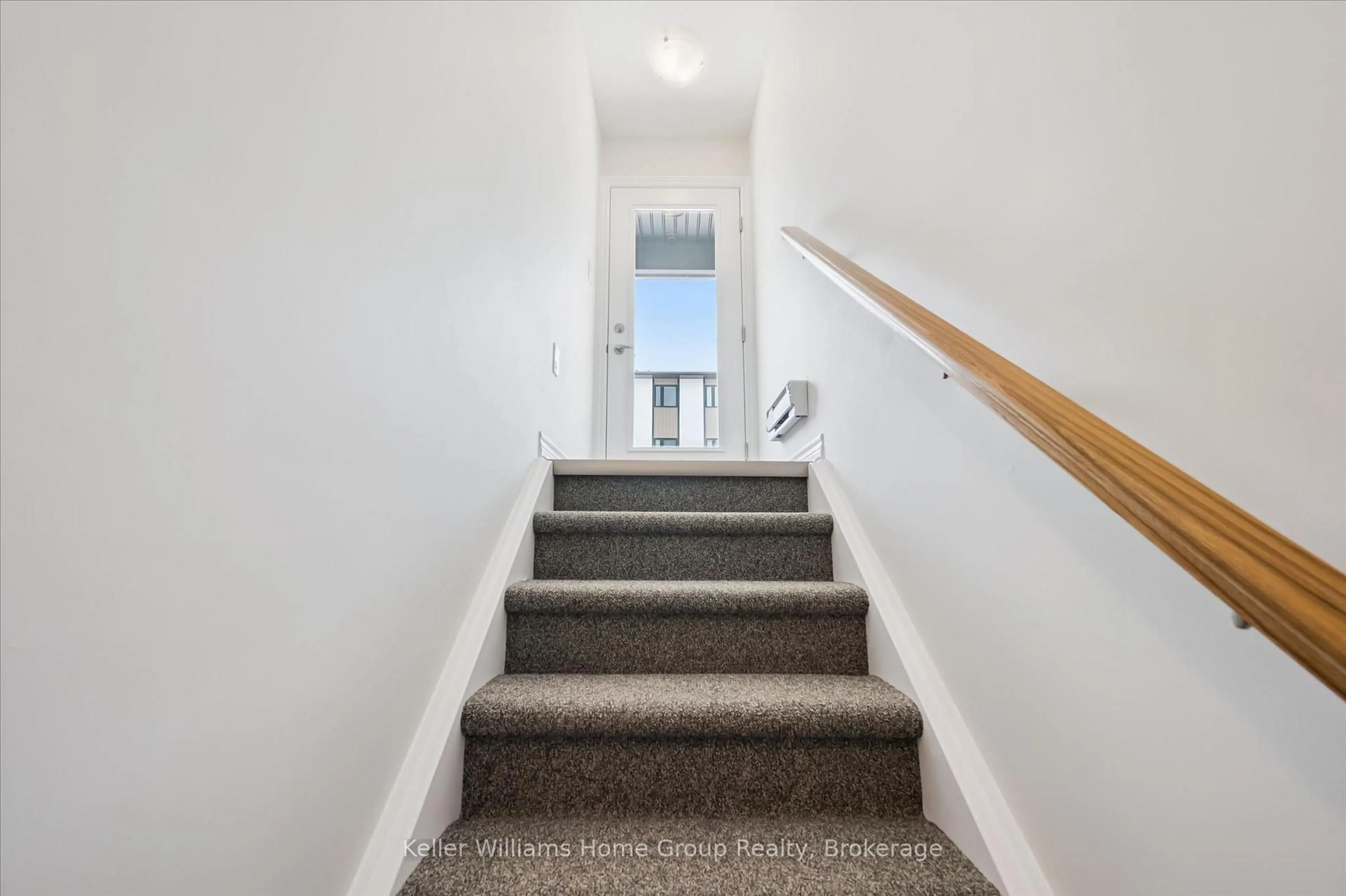 Unknown for 465 Garafraxa St #4, Centre Wellington Ontario N1M 1C6