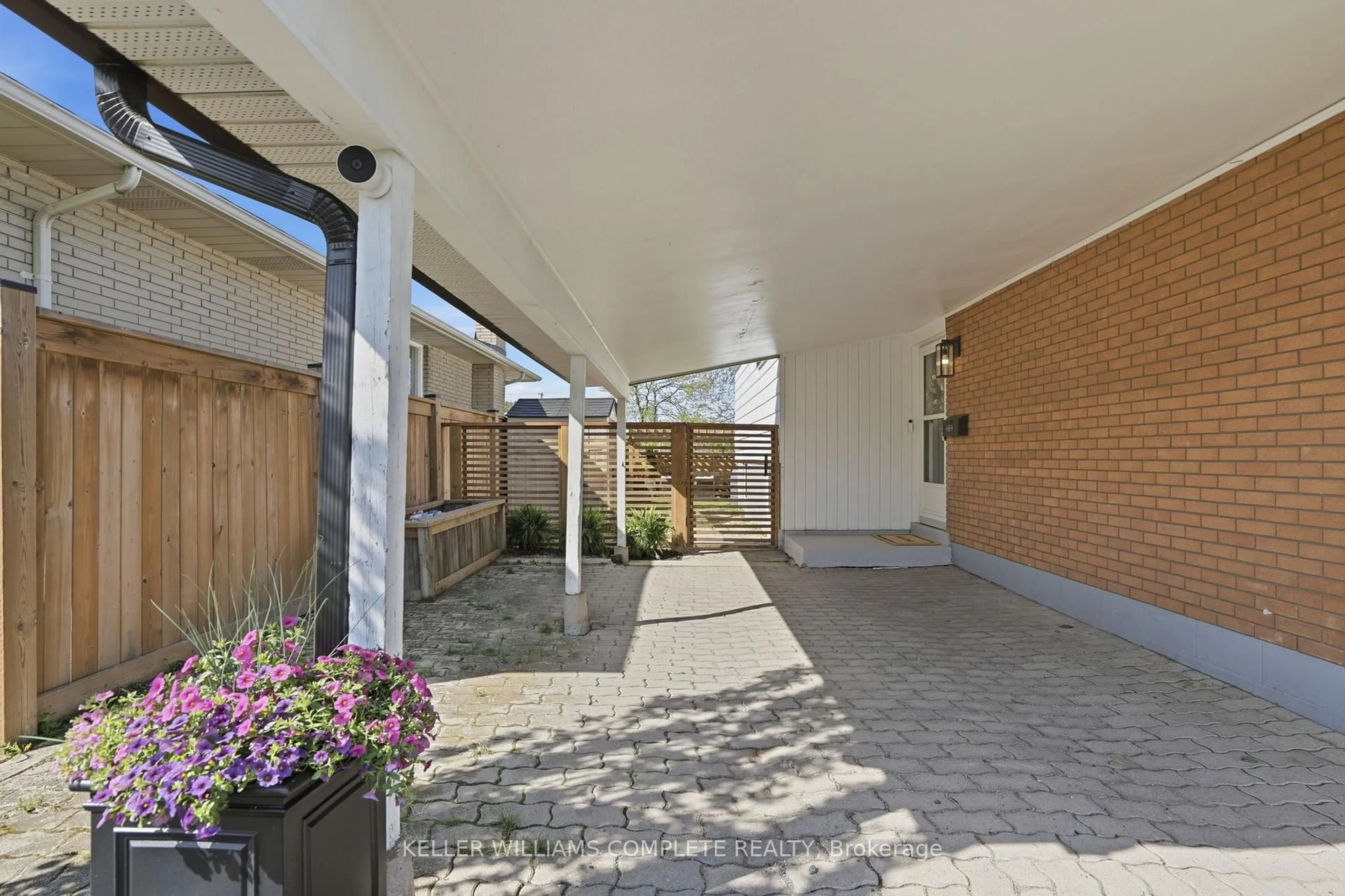Unknown for 9 Reno Ave, Hamilton Ontario L8T 2S5