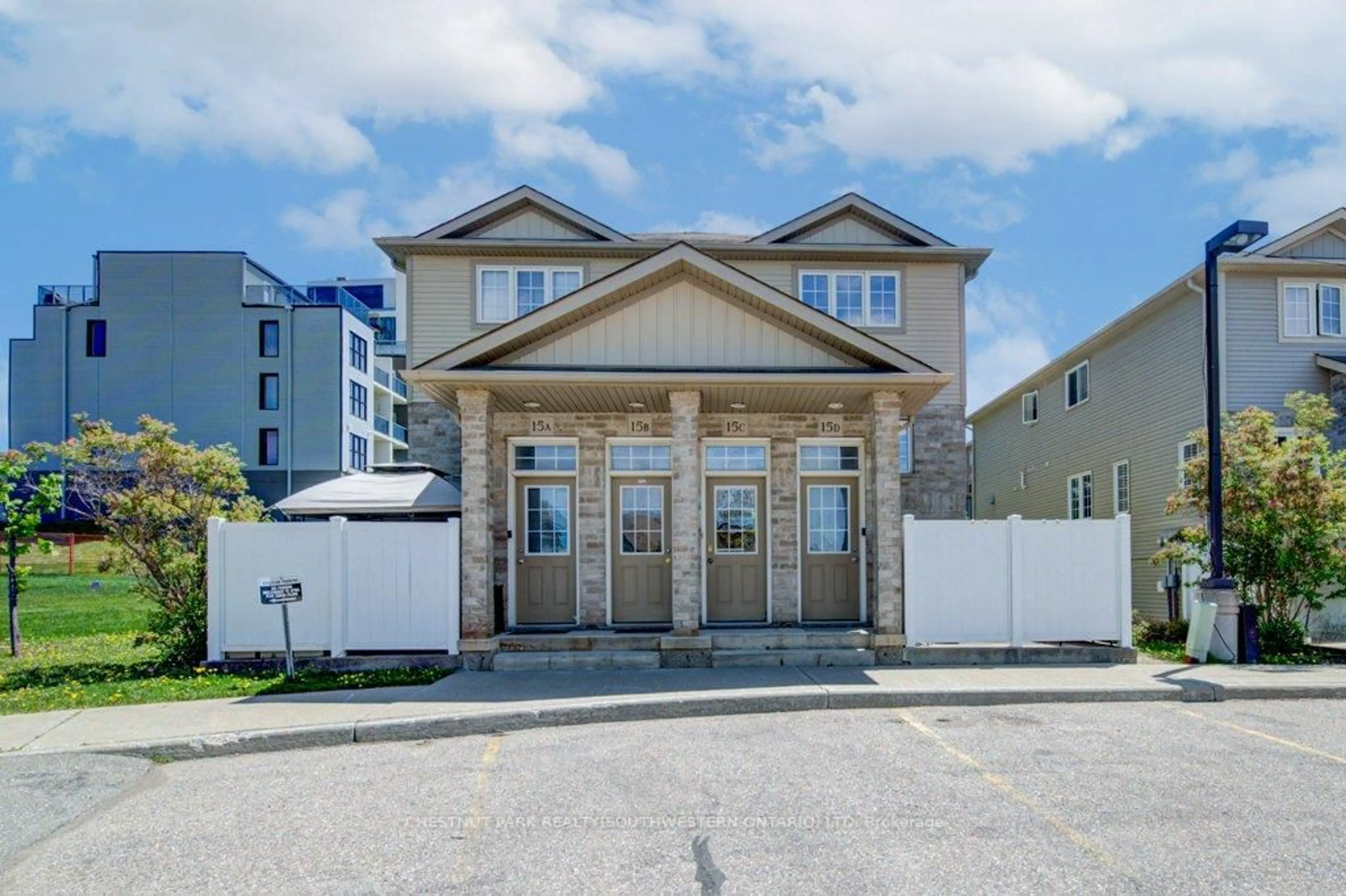 Unknown for 240 Westmeadow Dr #15C, Kitchener Ontario N2N 0A1