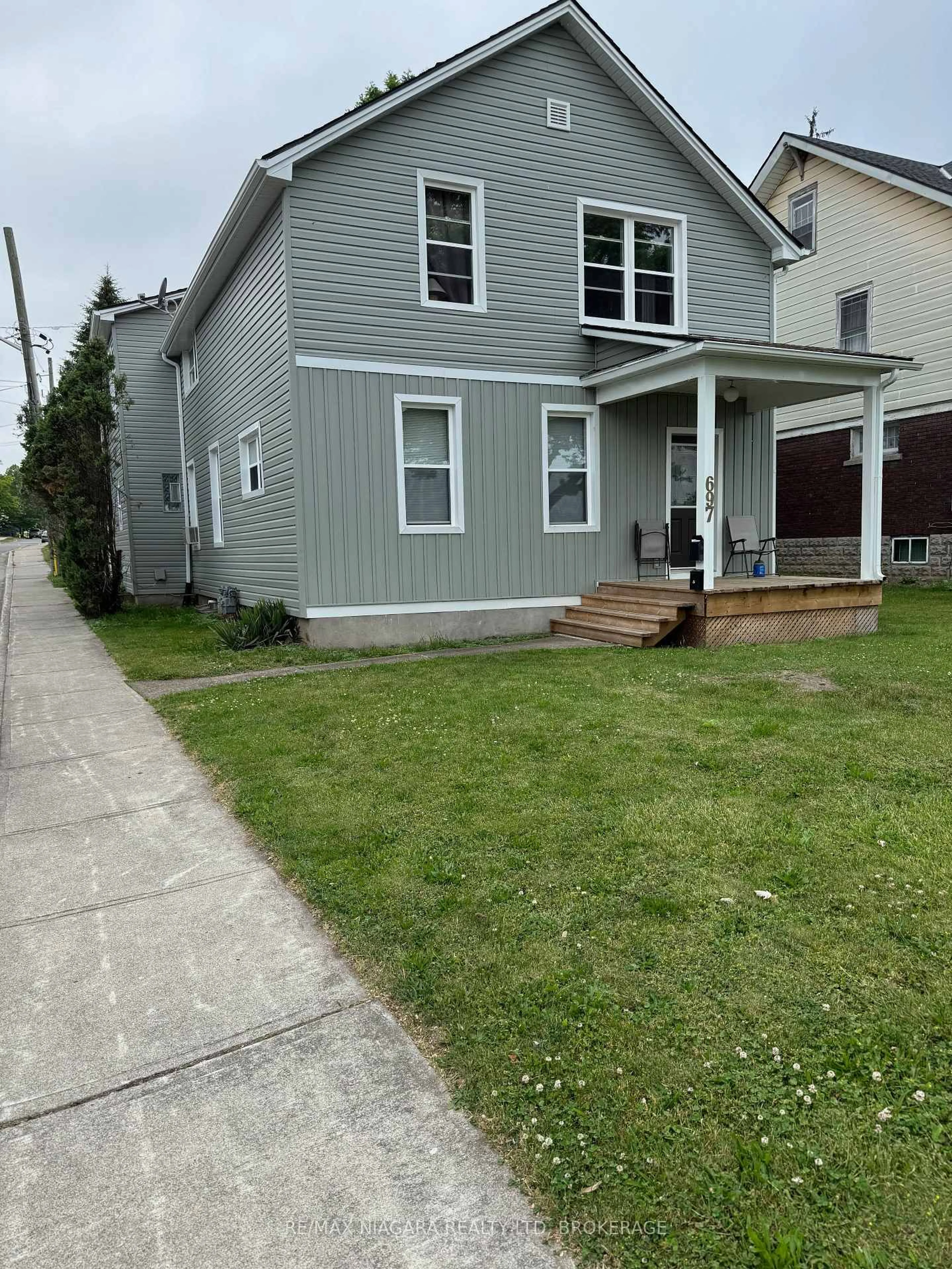 Unknown for 697 Niagara Blvd, Fort Erie Ontario L2A 3J1