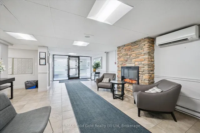 64 Benton St #304, Kitchener 5