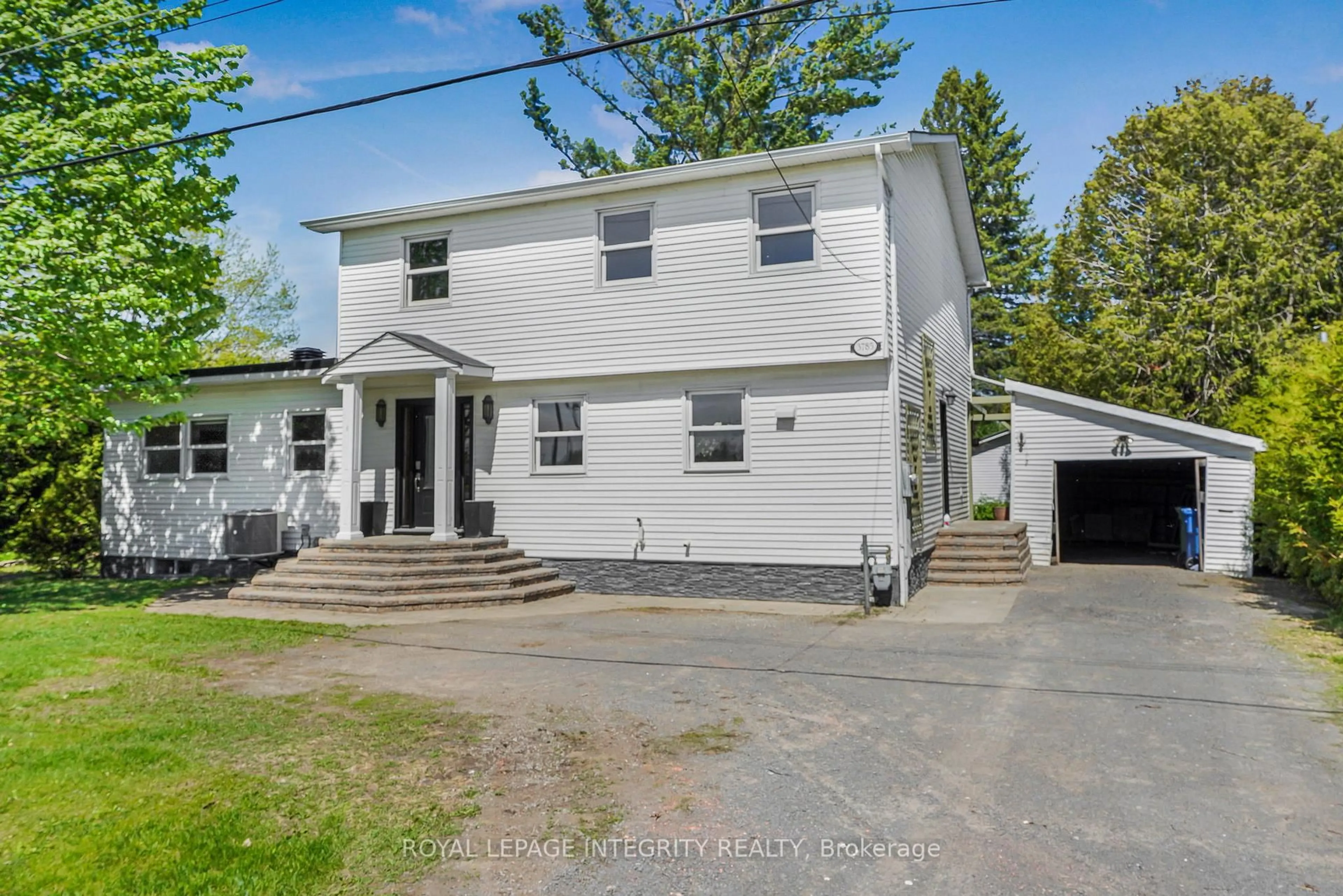 Unknown for 3785 Rue Cartier St, Clarence-Rockland Ontario K0A 1E0