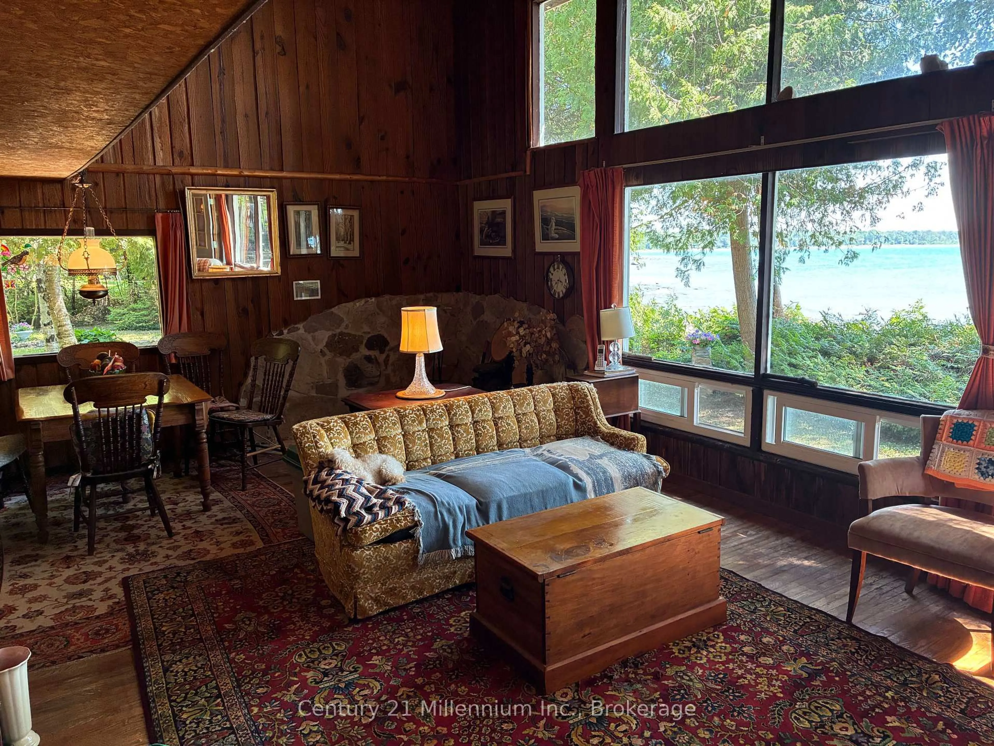 Living room with furniture, unknown for 318 Victoria St, Kincardine Ontario N0G 2T0