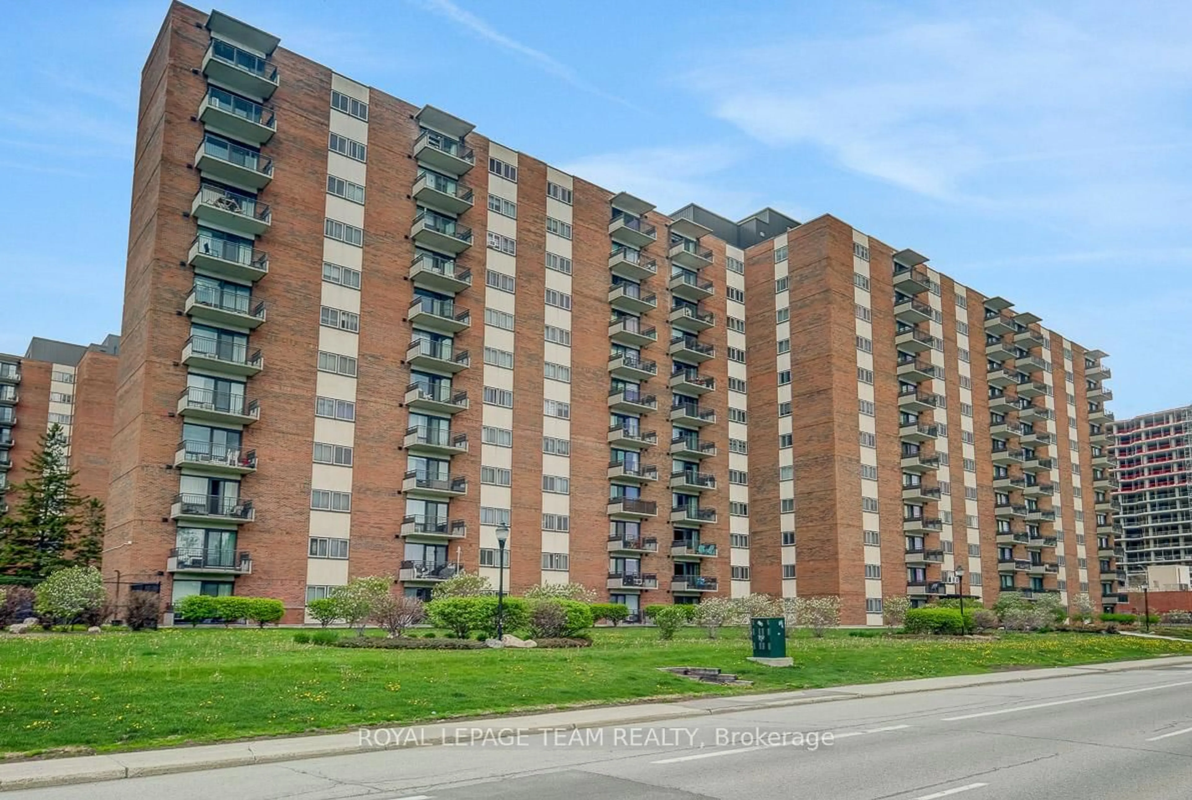 Unknown for 1465 Baseline Rd #312, Ottawa Ontario K2C 3L9