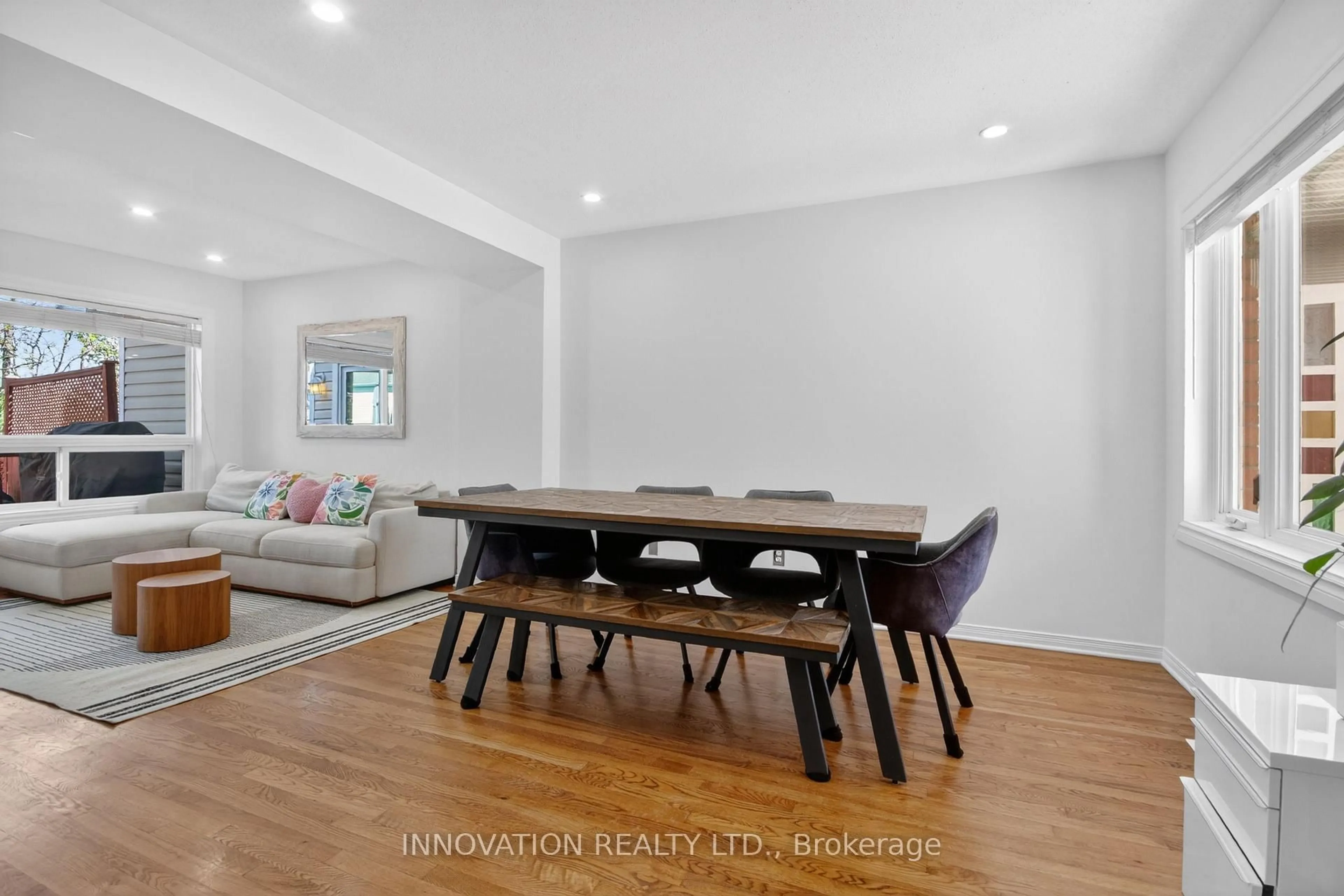 Dining room, wood/laminate floor for 234 Mountshannon Dr, Ottawa Ontario K2J 4N5