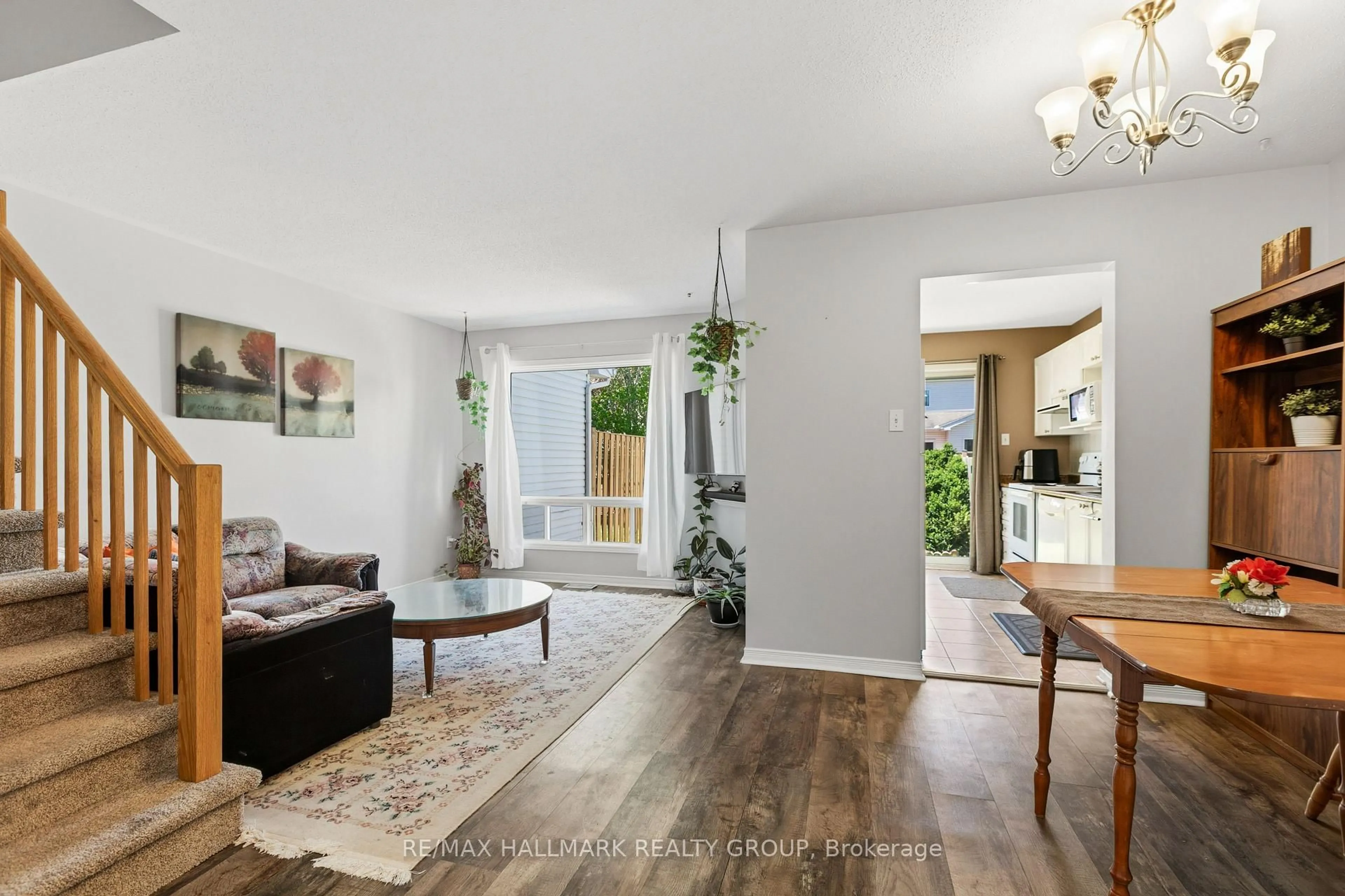 Living room with furniture, unknown for 290 Stoneway Dr, Ottawa Ontario K2G 6B8