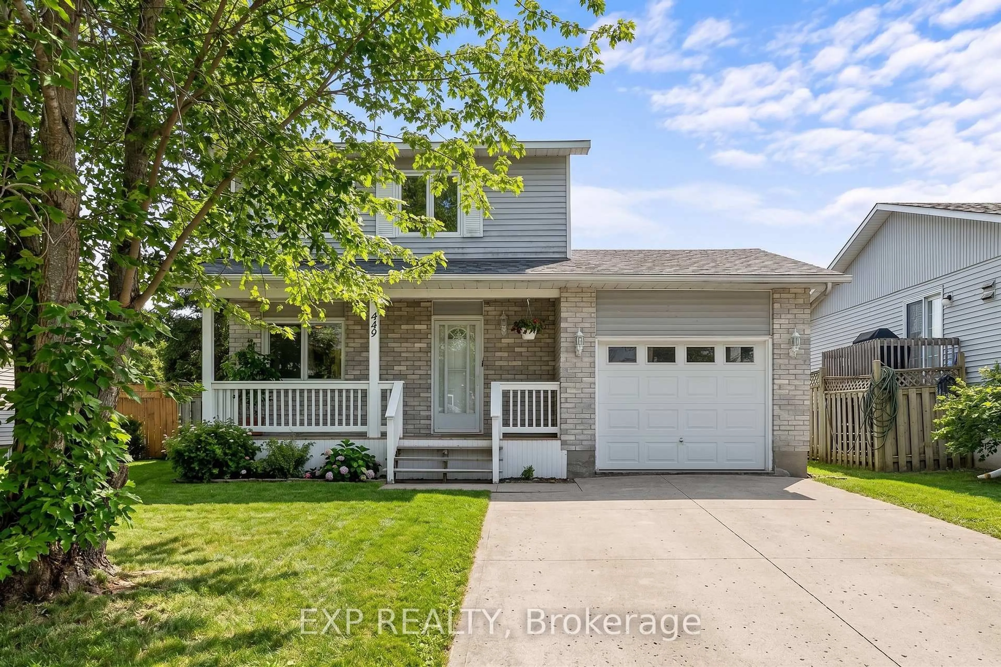 Home with vinyl exterior material, street for 449 Yves St, Clarence-Rockland Ontario K4K 1E9