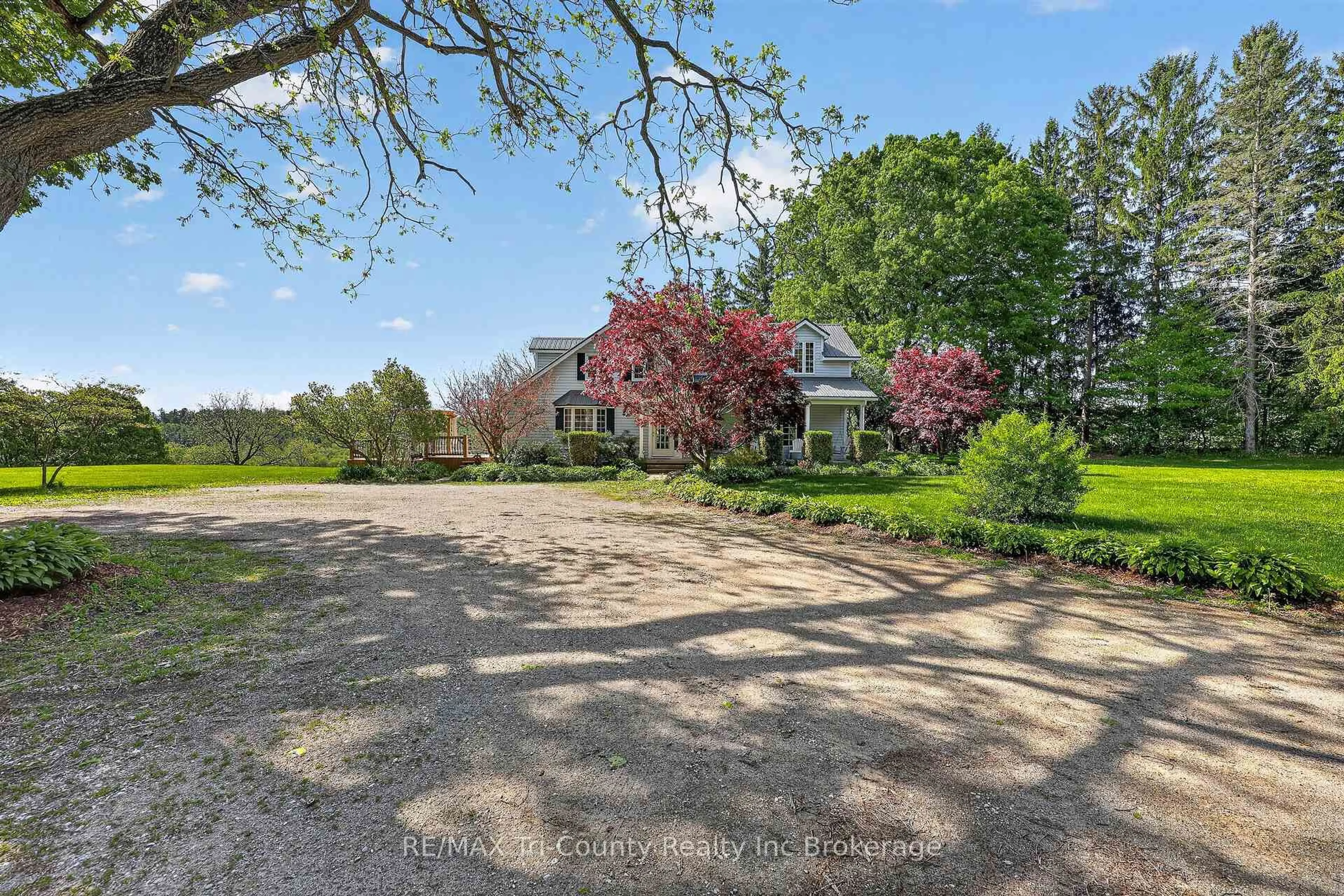 A pic from outside/outdoor area/front of a property/back of a property/a pic from drone, street for 9088 Culloden Rd, Bayham Ontario N0J 1H0