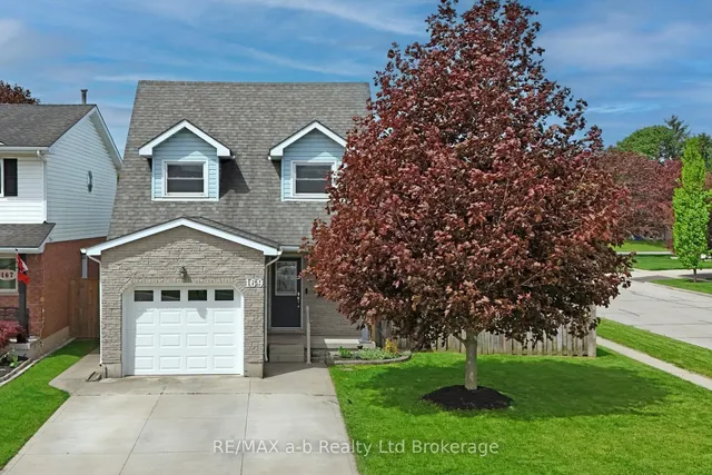 169 Diefenbaker Dr, Woodstock 2