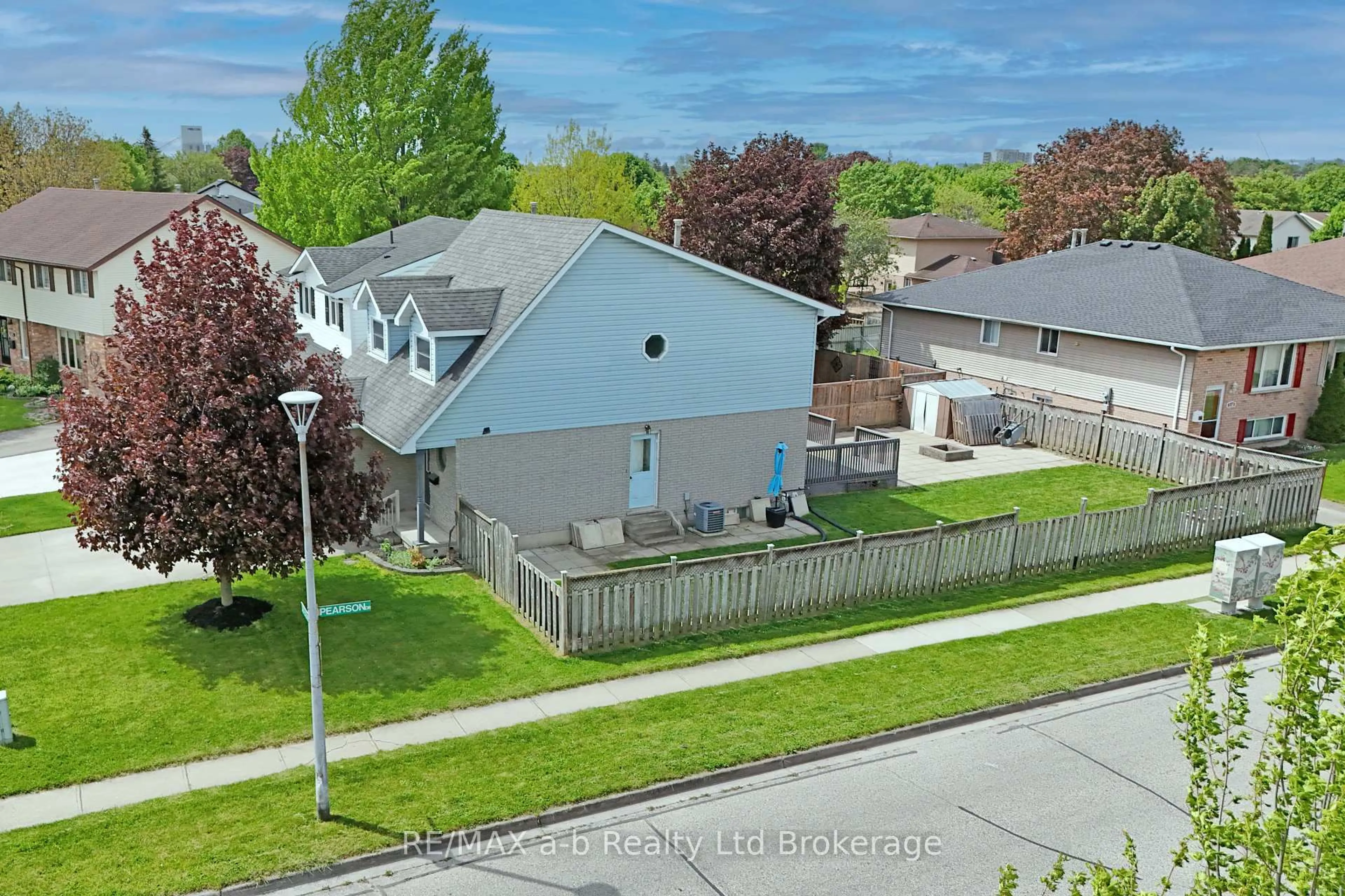 A pic from outside/outdoor area/front of a property/back of a property/a pic from drone, street for 169 Diefenbaker Dr, Woodstock Ontario N4S 8V7