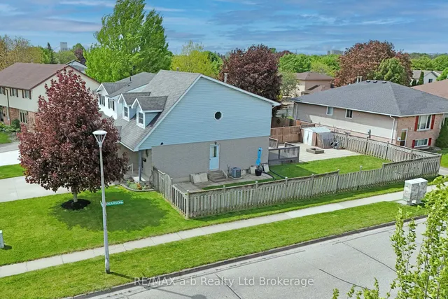 169 Diefenbaker Dr, Woodstock 3