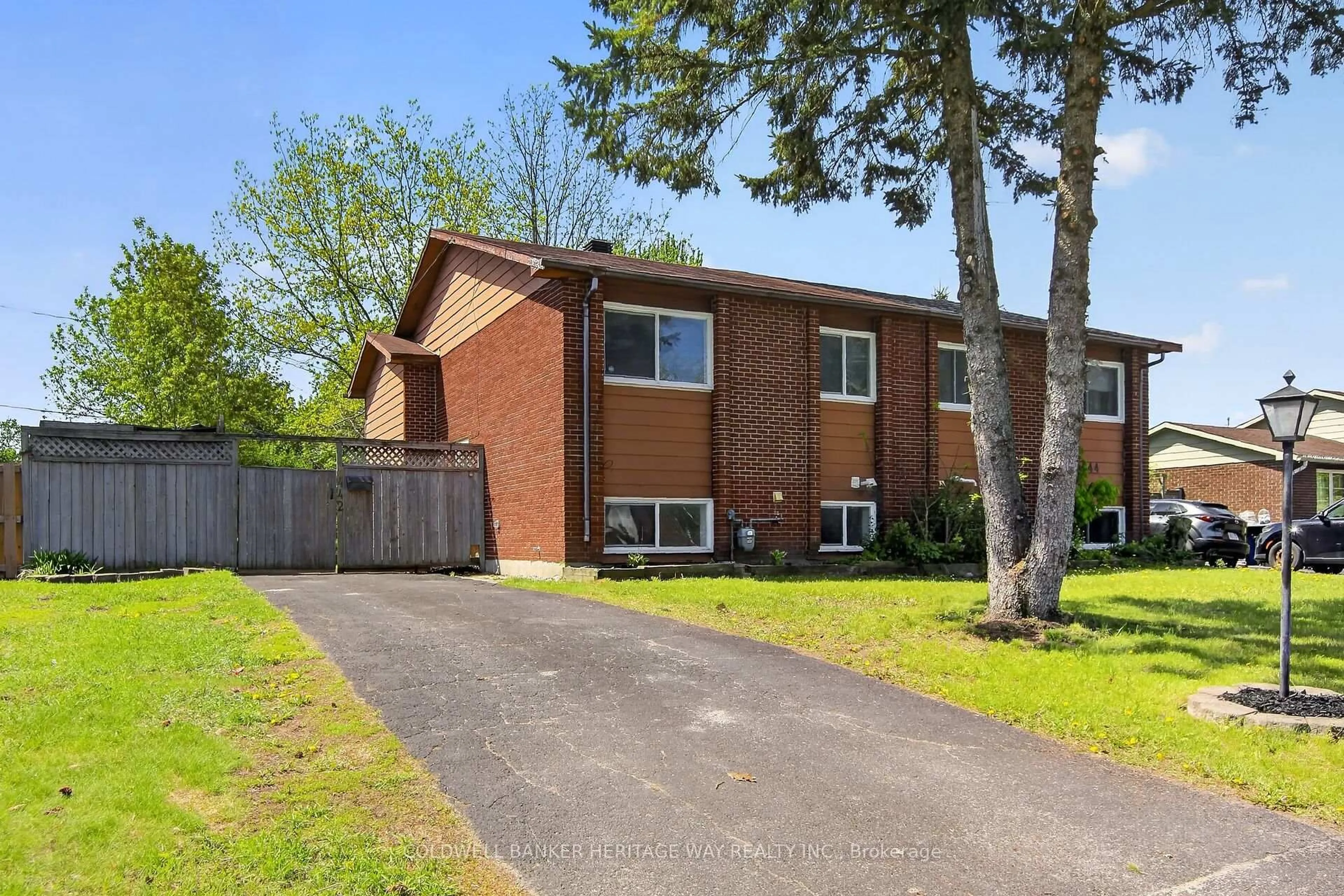 Home with brick exterior material, street for 442 Joseph St, Carleton Place Ontario K7C 3T5