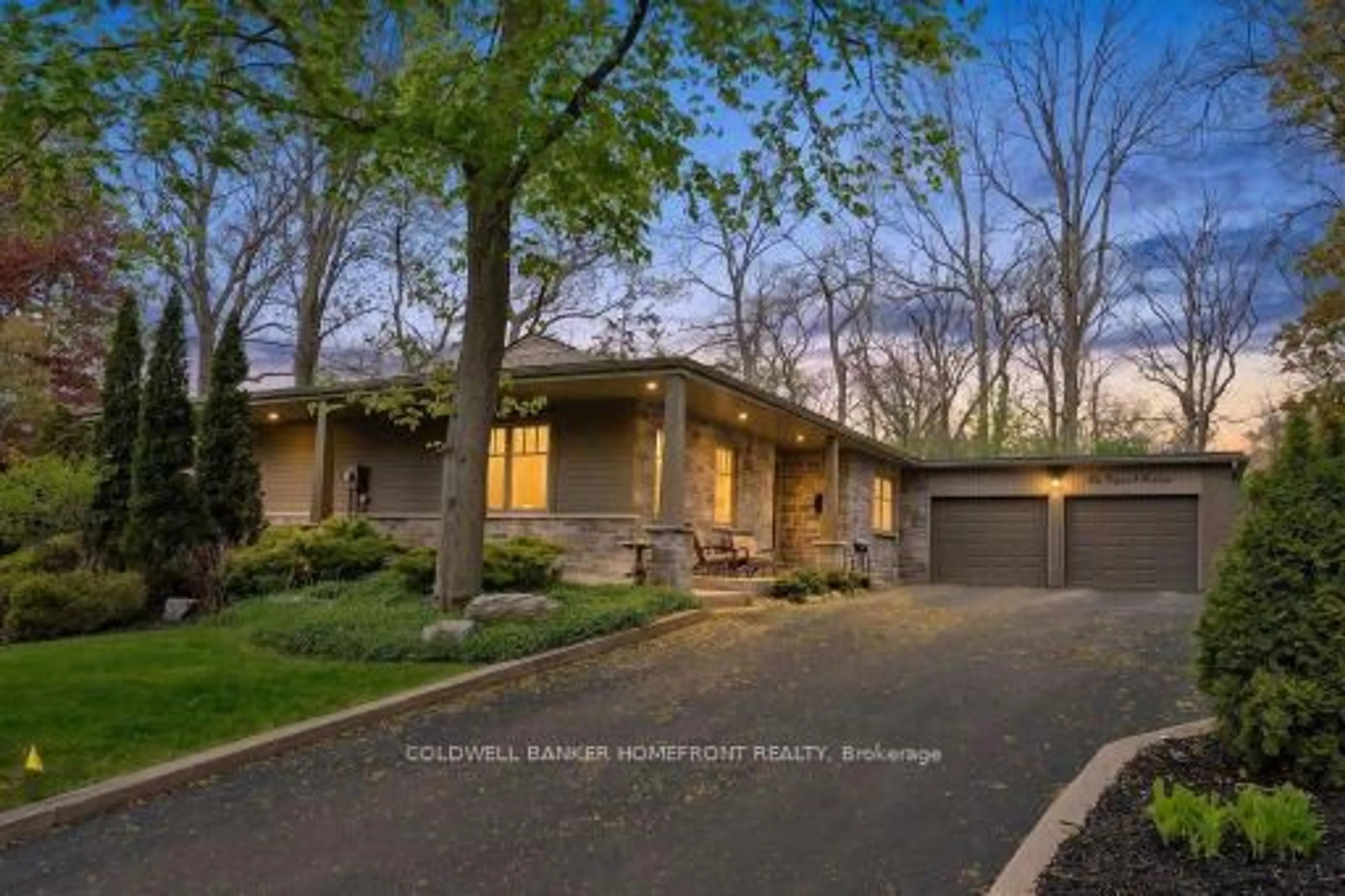 Home with brick exterior material, street for 10 Gaywood Gdns, Brantford Ontario N3T 5J8
