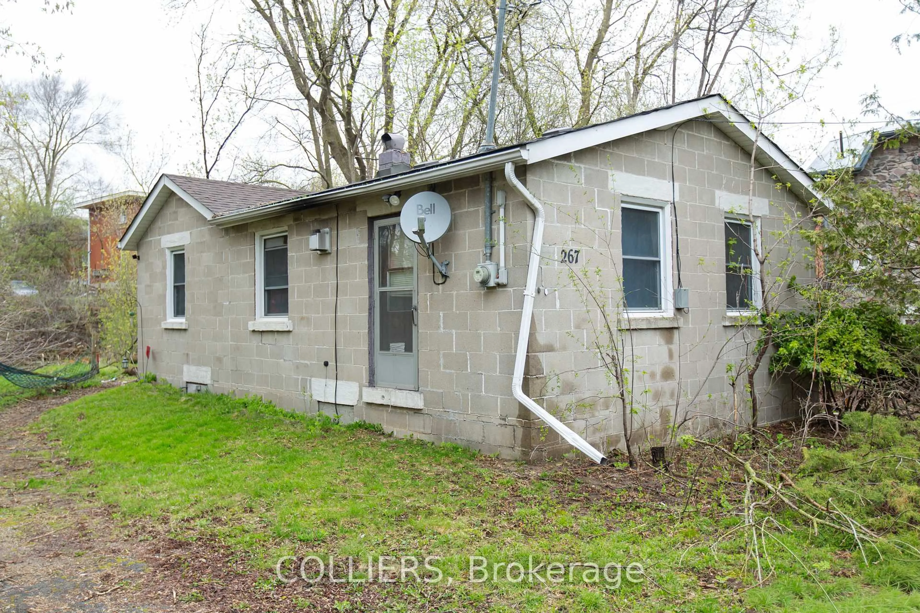 Shed for 261-267 Bristol St, Guelph Ontario N1H 3M5