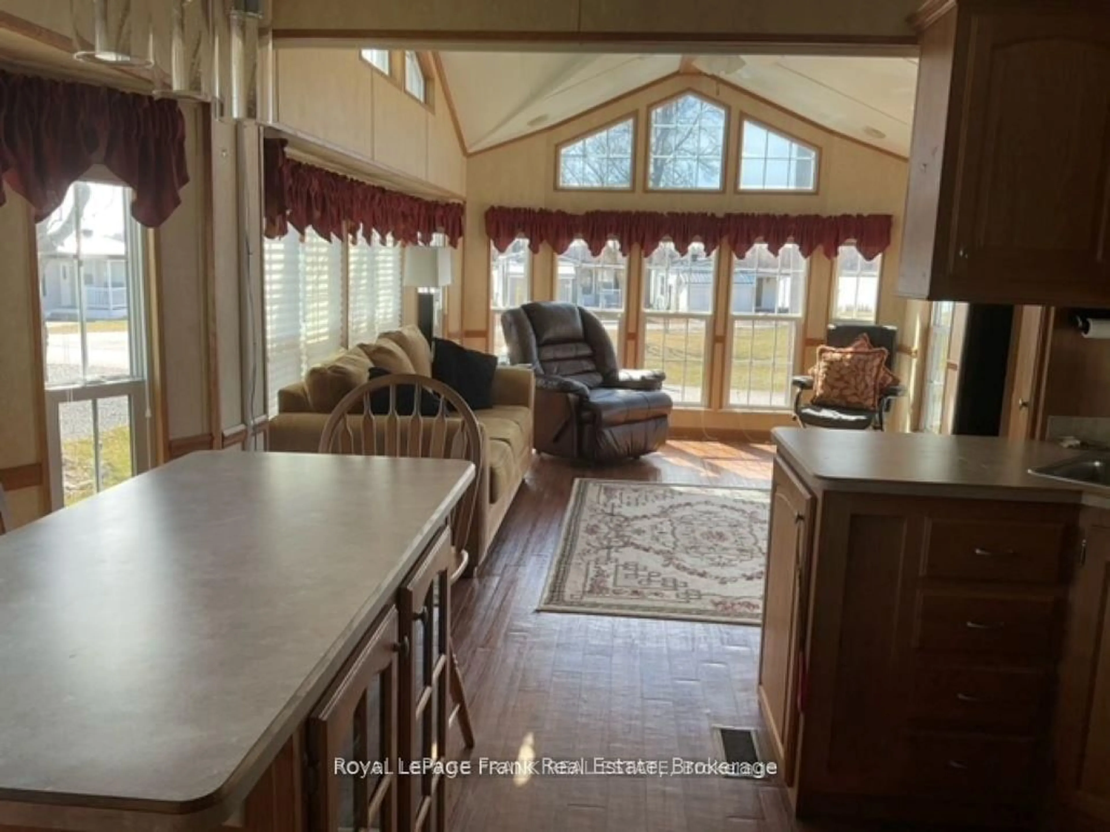 Open concept kitchen, unknown for 7 McGregor Dr, Otonabee-South Monaghan Ontario K0L 2G0