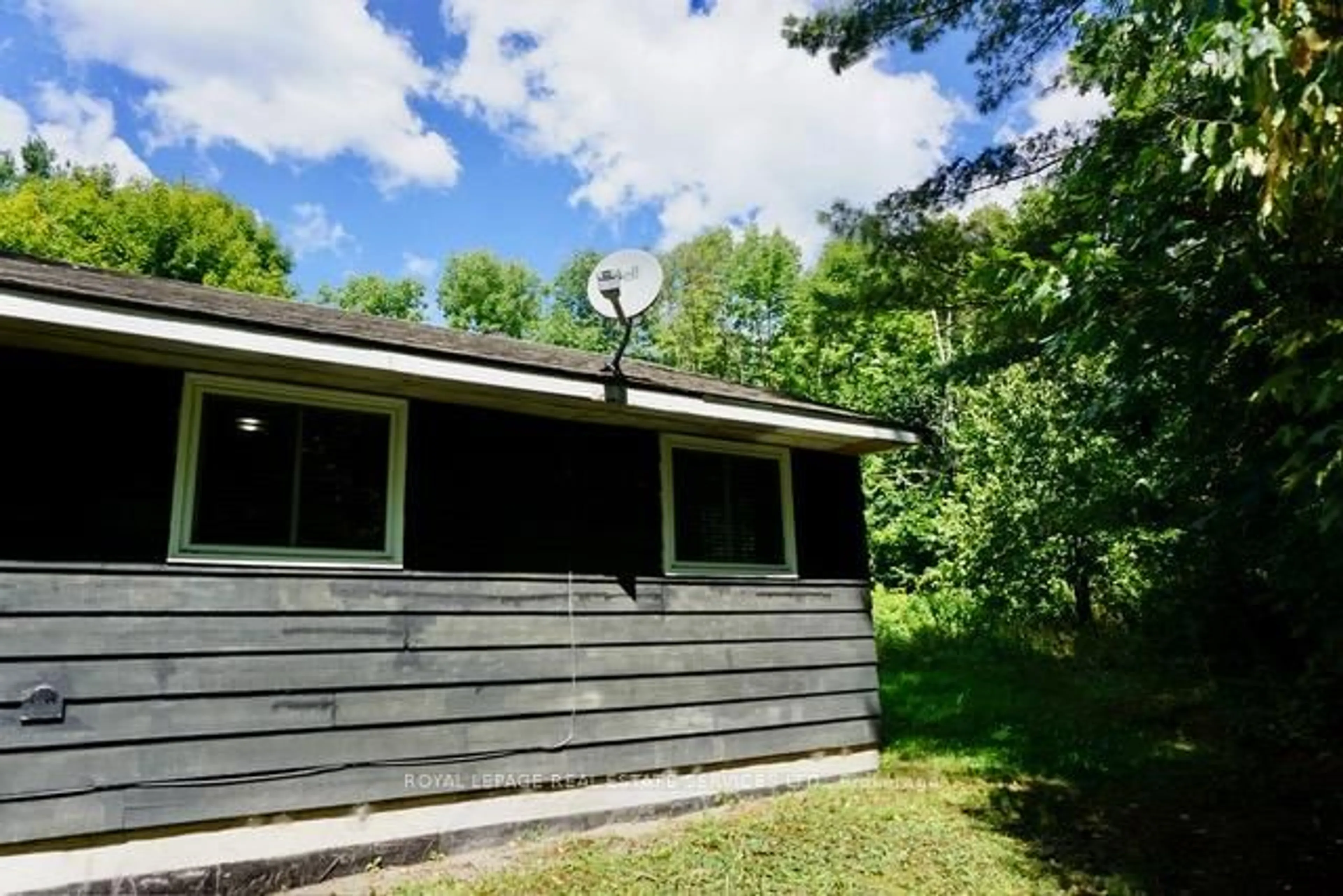 Shed for 1116 Moon River Rd, Muskoka Lakes Ontario P0C 1A0