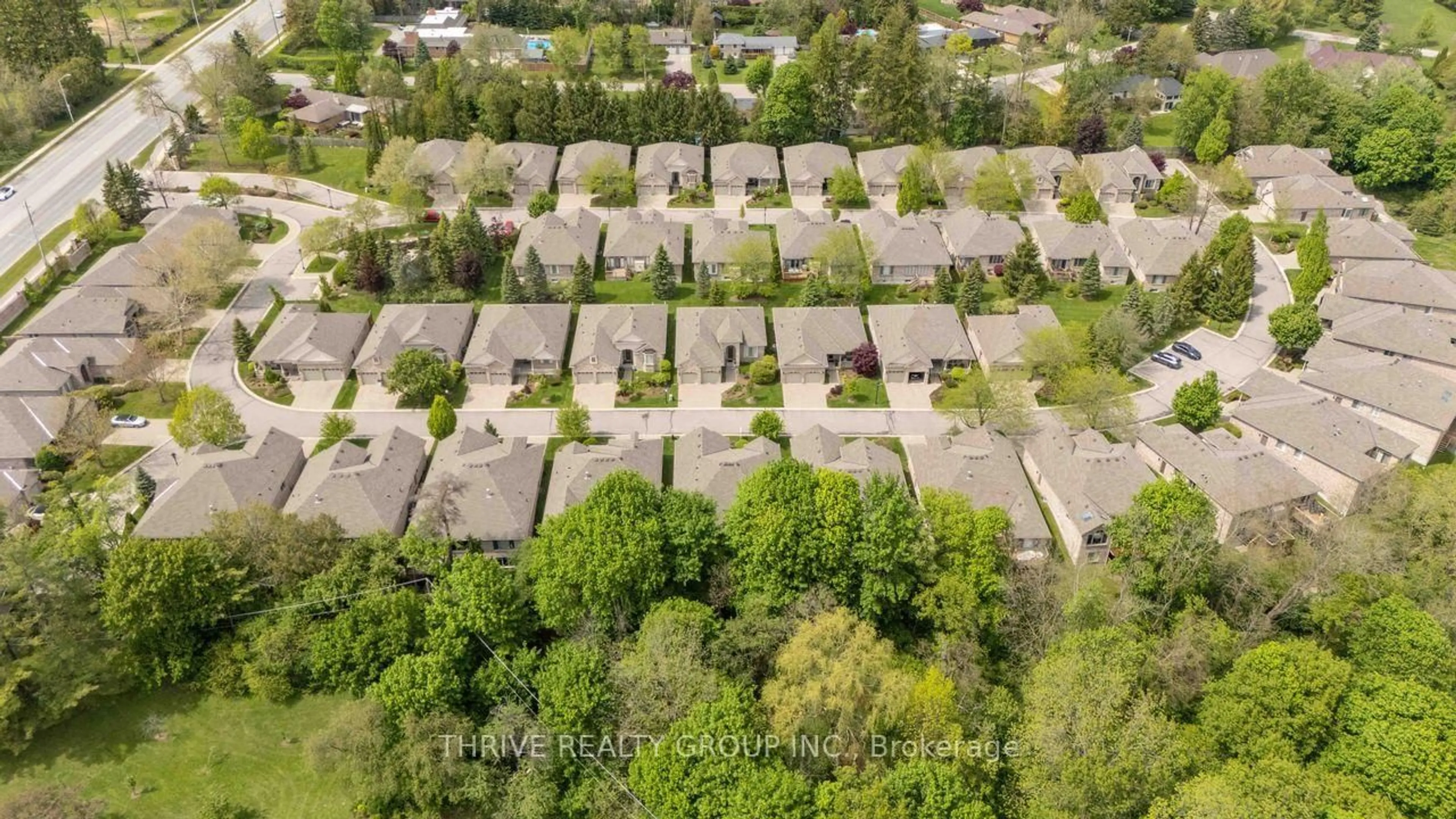 A pic from outside/outdoor area/front of a property/back of a property/a pic from drone, unknown for 1890 Richmond St #11, London North Ontario N5X 4J1