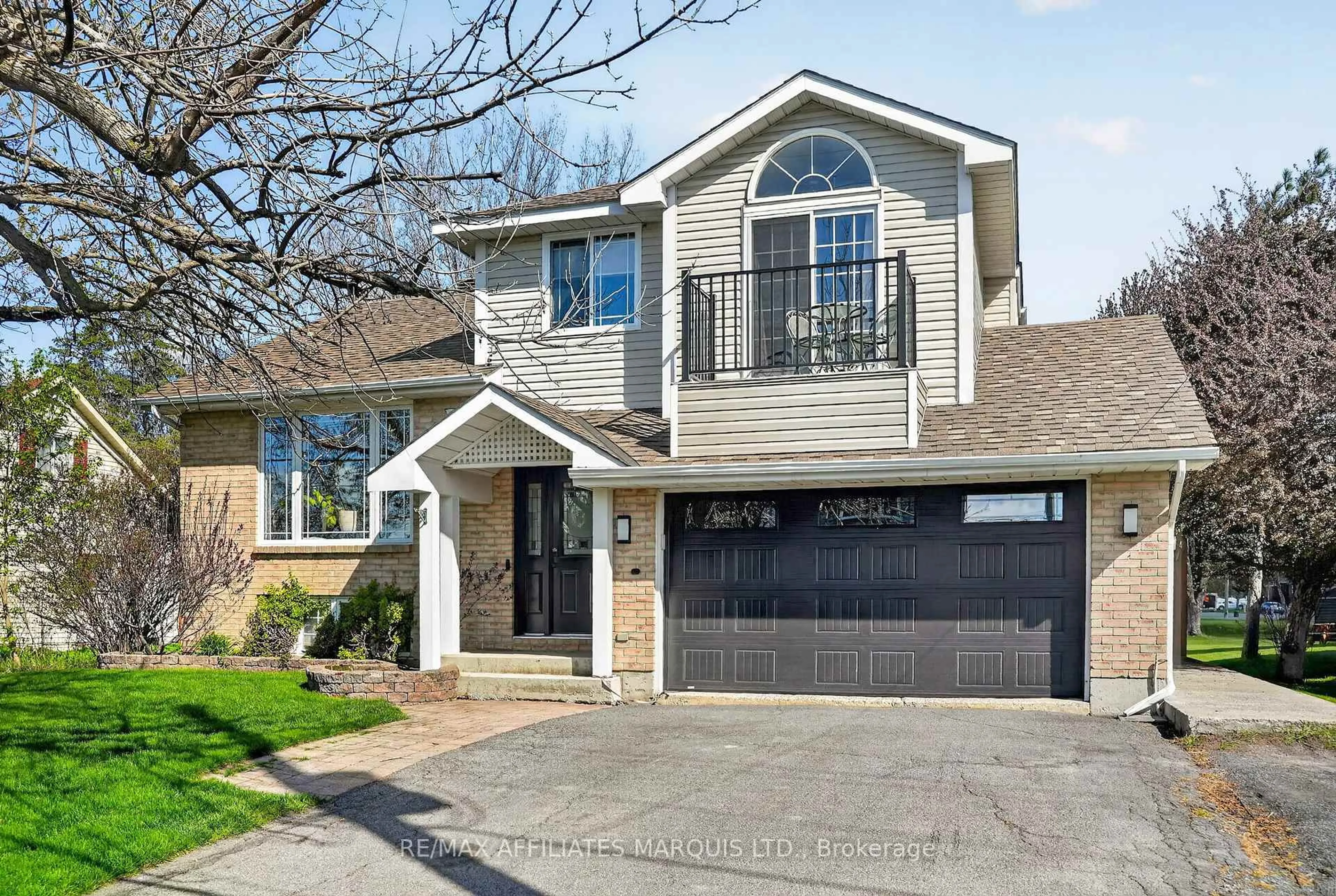 Home with brick exterior material, street for 18247 County Rd 2 Rd, South Glengarry Ontario K6H 5R5