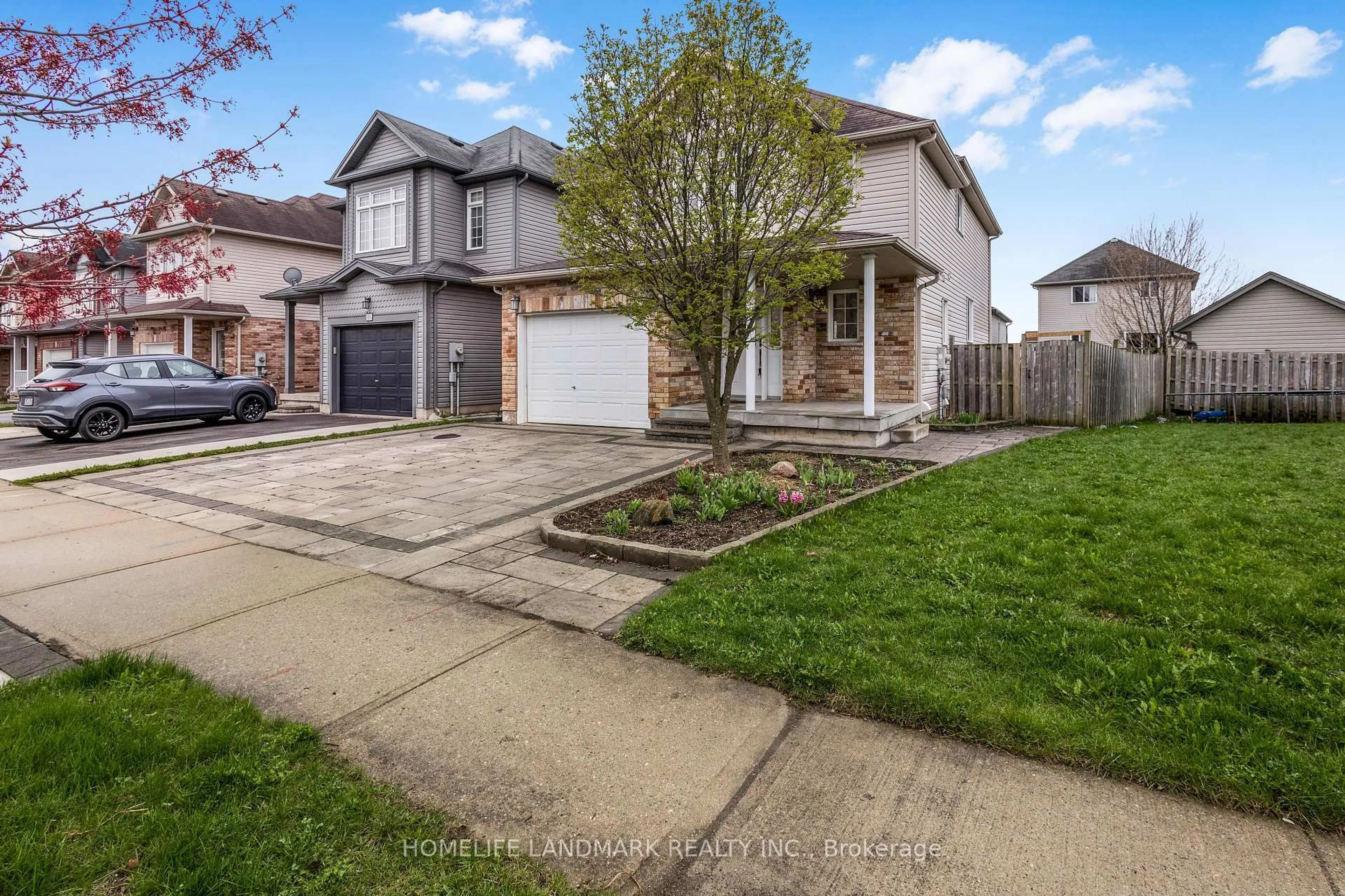 Unknown for 102 IRON GATE St, Kitchener Ontario N2N 3R6