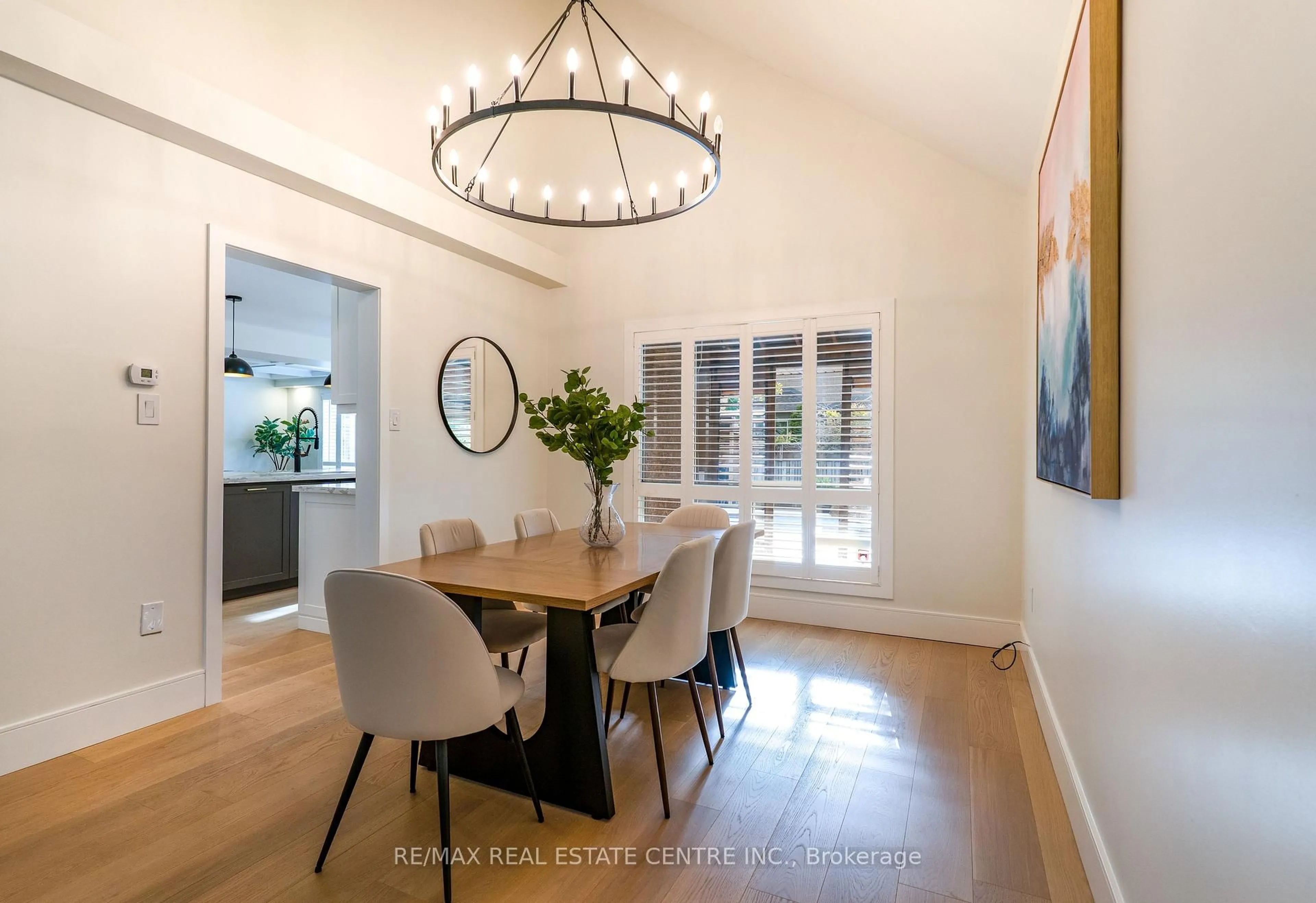 Dining room, unknown for 2 Orvieto Crt, Hamilton Ontario L8E 5W1