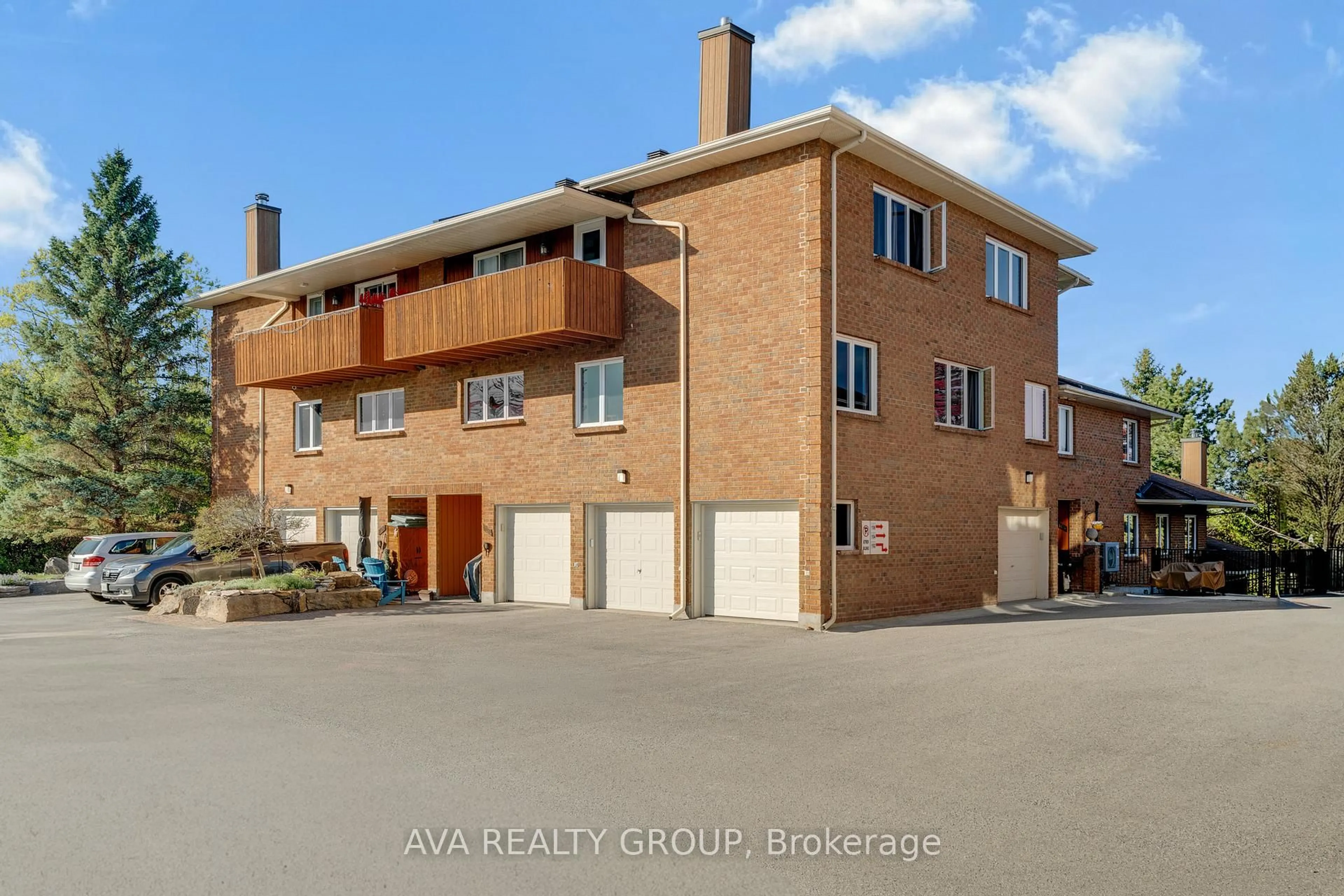 Unknown for 106 Stratas Crt #7, Kanata Ontario K2L 3K4