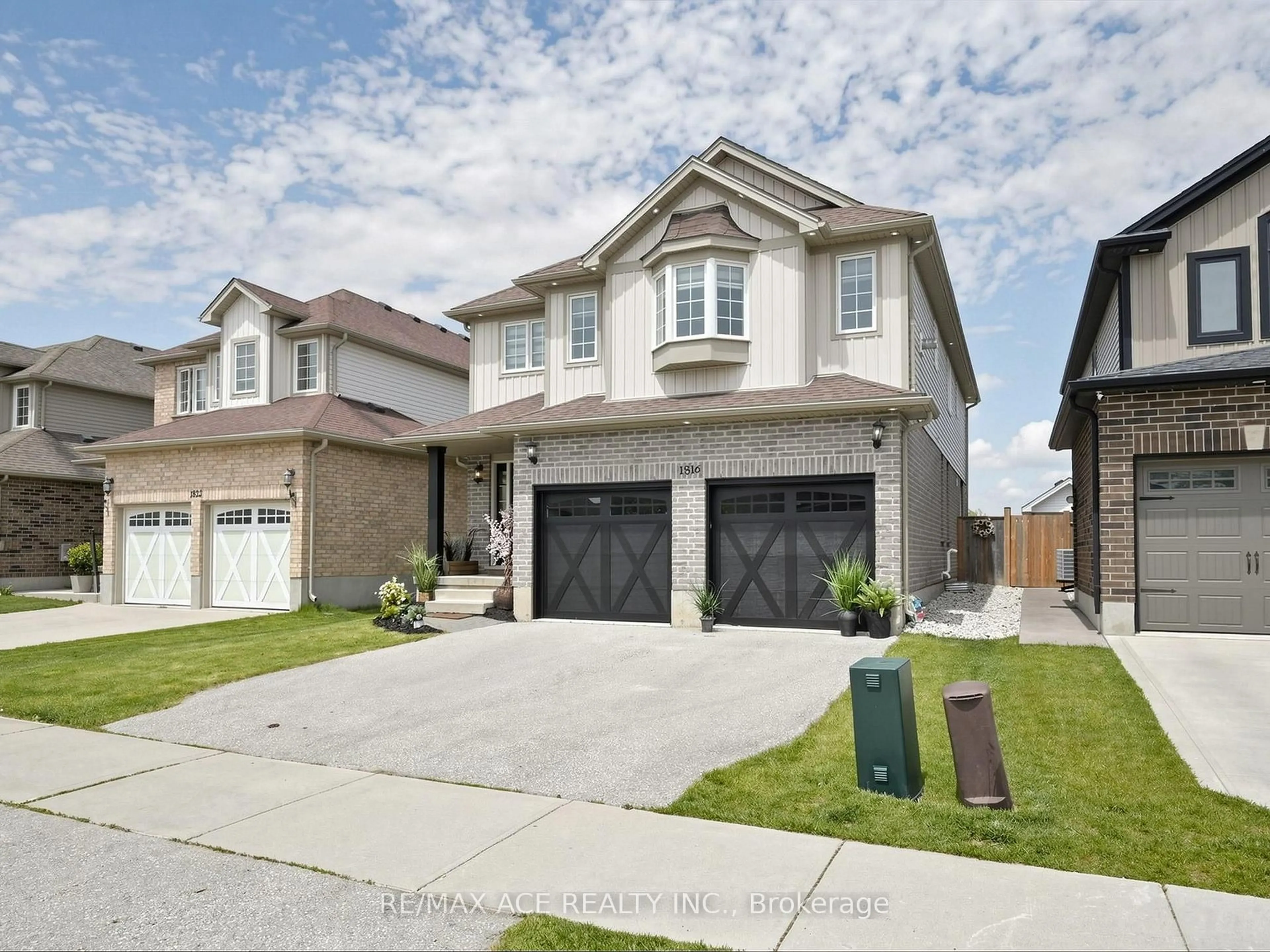 Home with brick exterior material, street for 1816 Cedarpark Dr, London North Ontario N5X 0C7