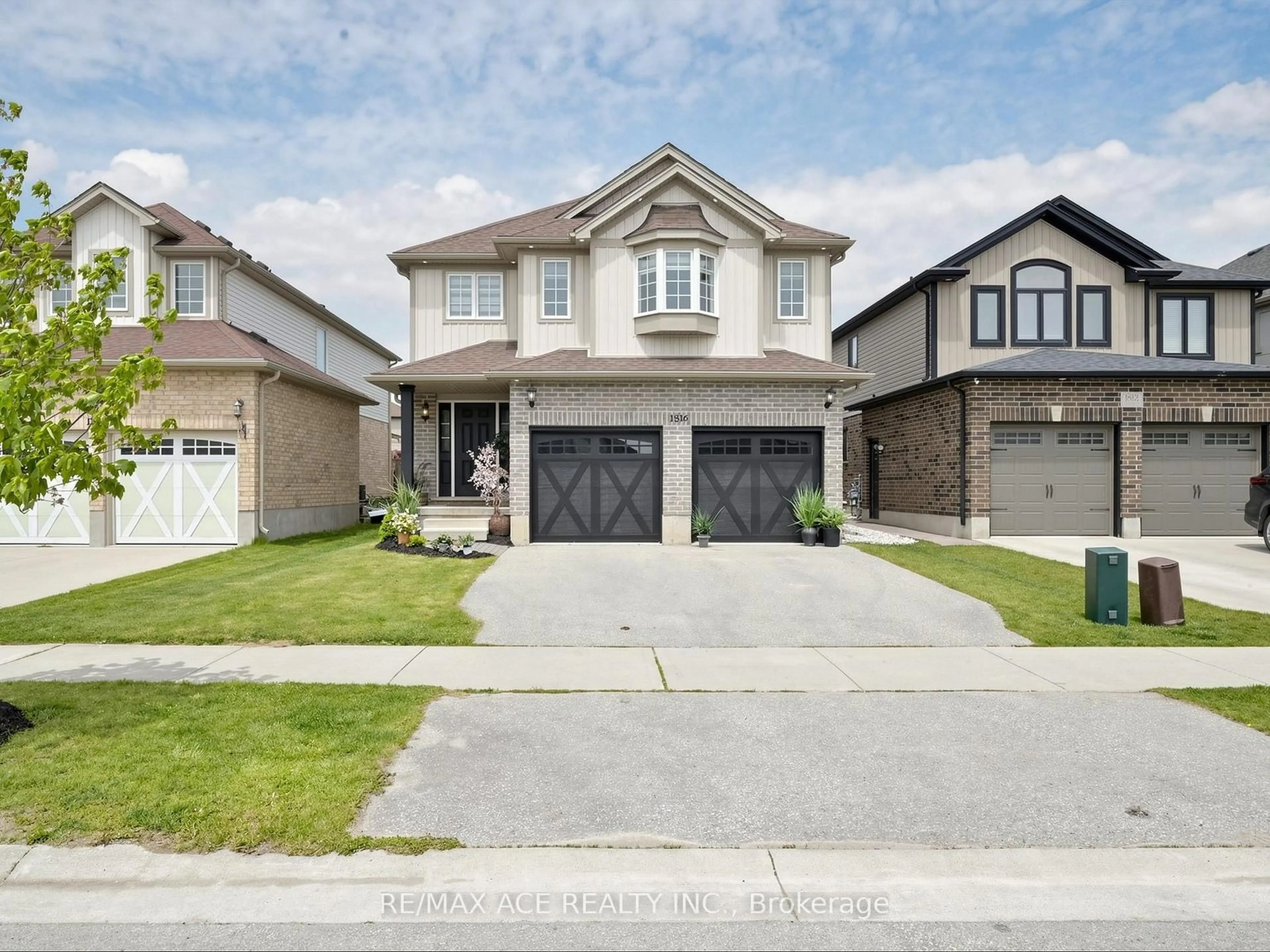 Home with brick exterior material, street for 1816 Cedarpark Dr, London North Ontario N5X 0C7