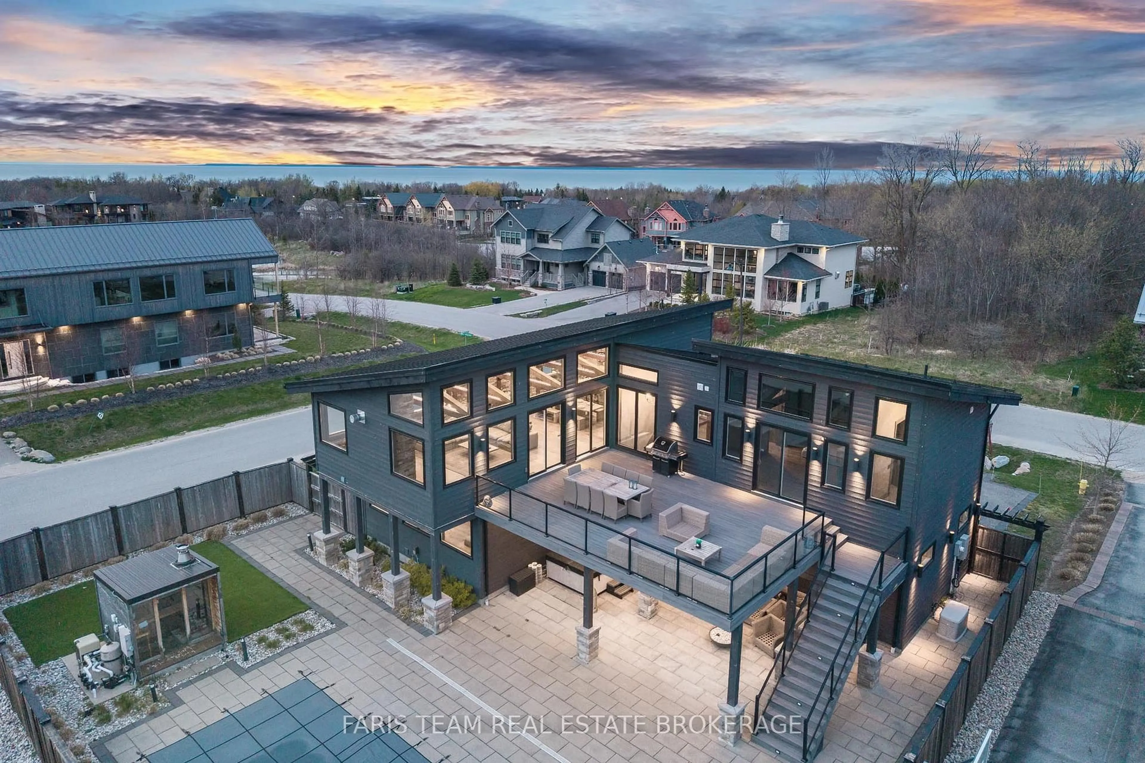 A pic from outside/outdoor area/front of a property/back of a property/a pic from drone, mountain view for 116 Arnot Cres, Blue Mountains Ontario L9Y 0Z8