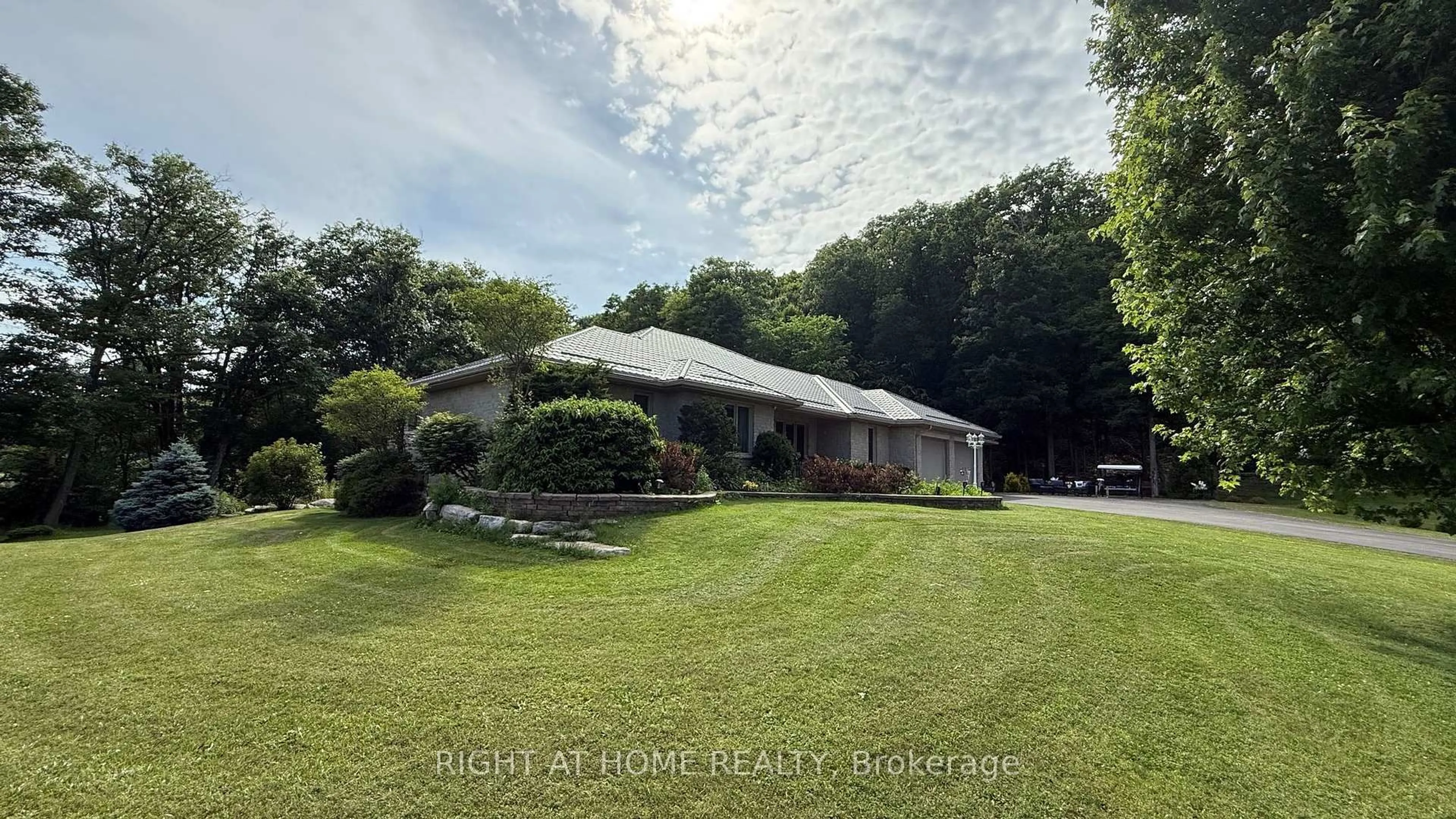 A pic from outside/outdoor area/front of a property/back of a property/a pic from drone, water/lake/river/ocean view for 1453 MILLENIUM Crt, Kingston Ontario K7L 5H6