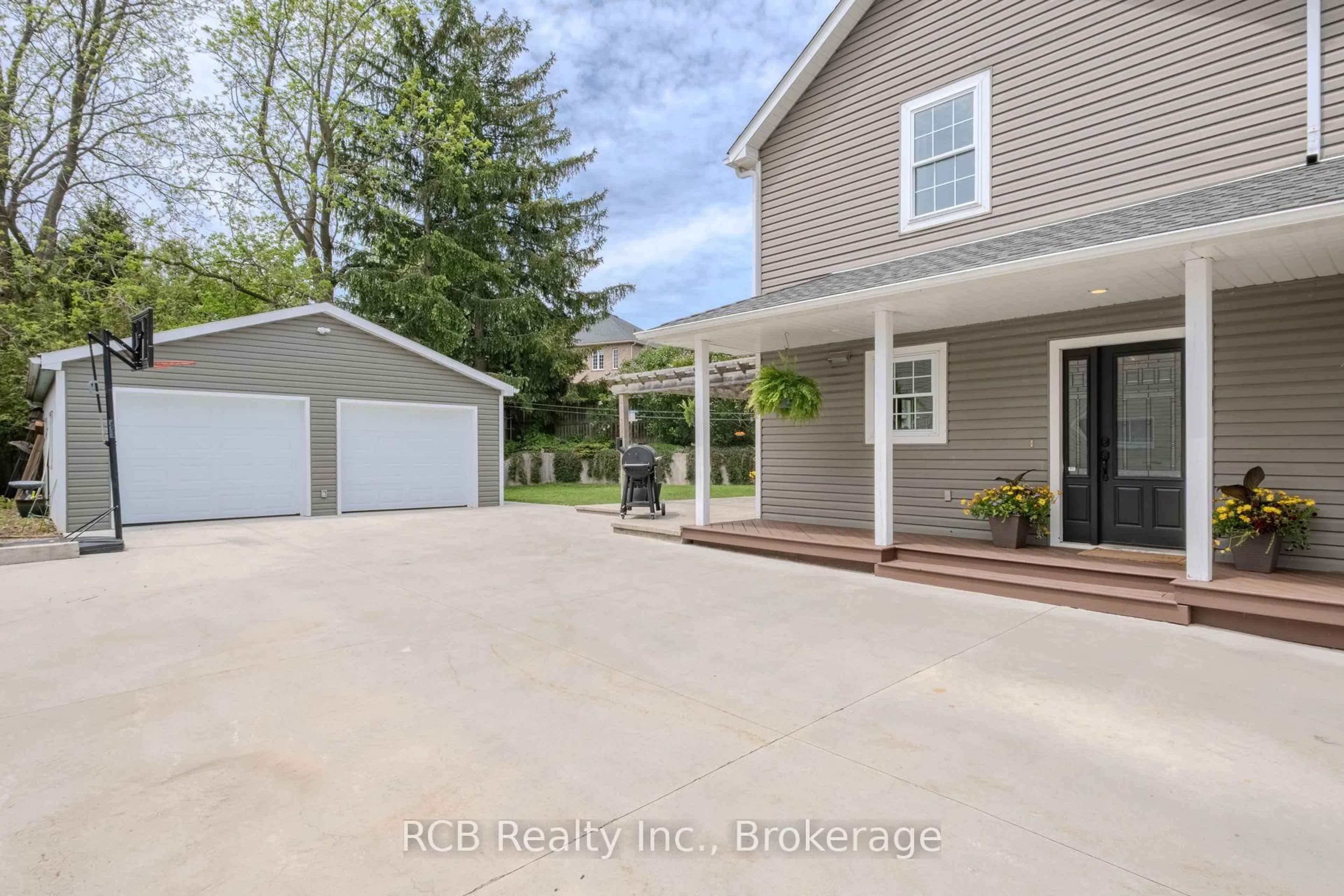 Unknown for 27 Reid St, Brant Ontario N0E 1N0