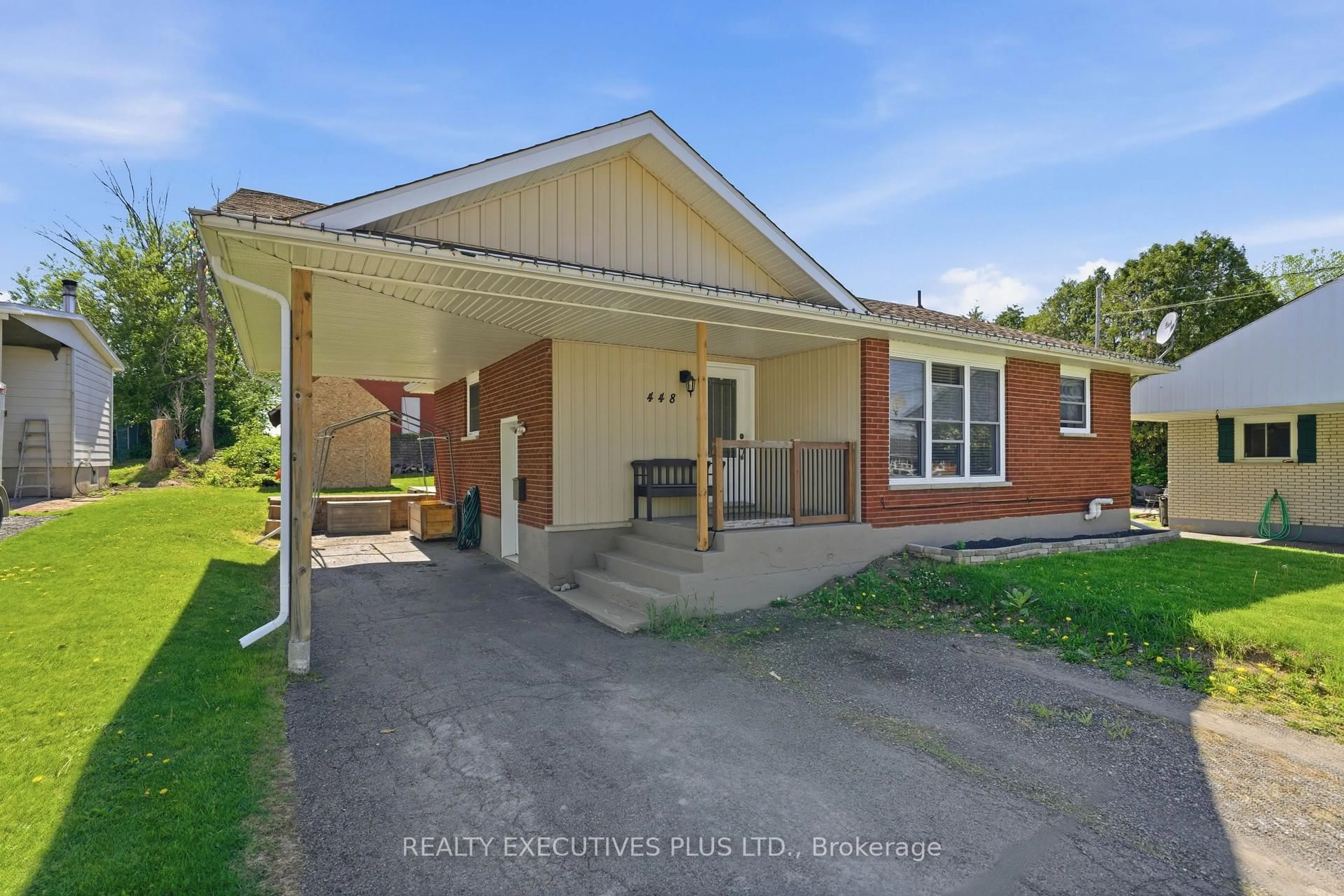 A pic from outside/outdoor area/front of a property/back of a property/a pic from drone, street for 448 Dominion St, North Glengarry Ontario K0C 1A0