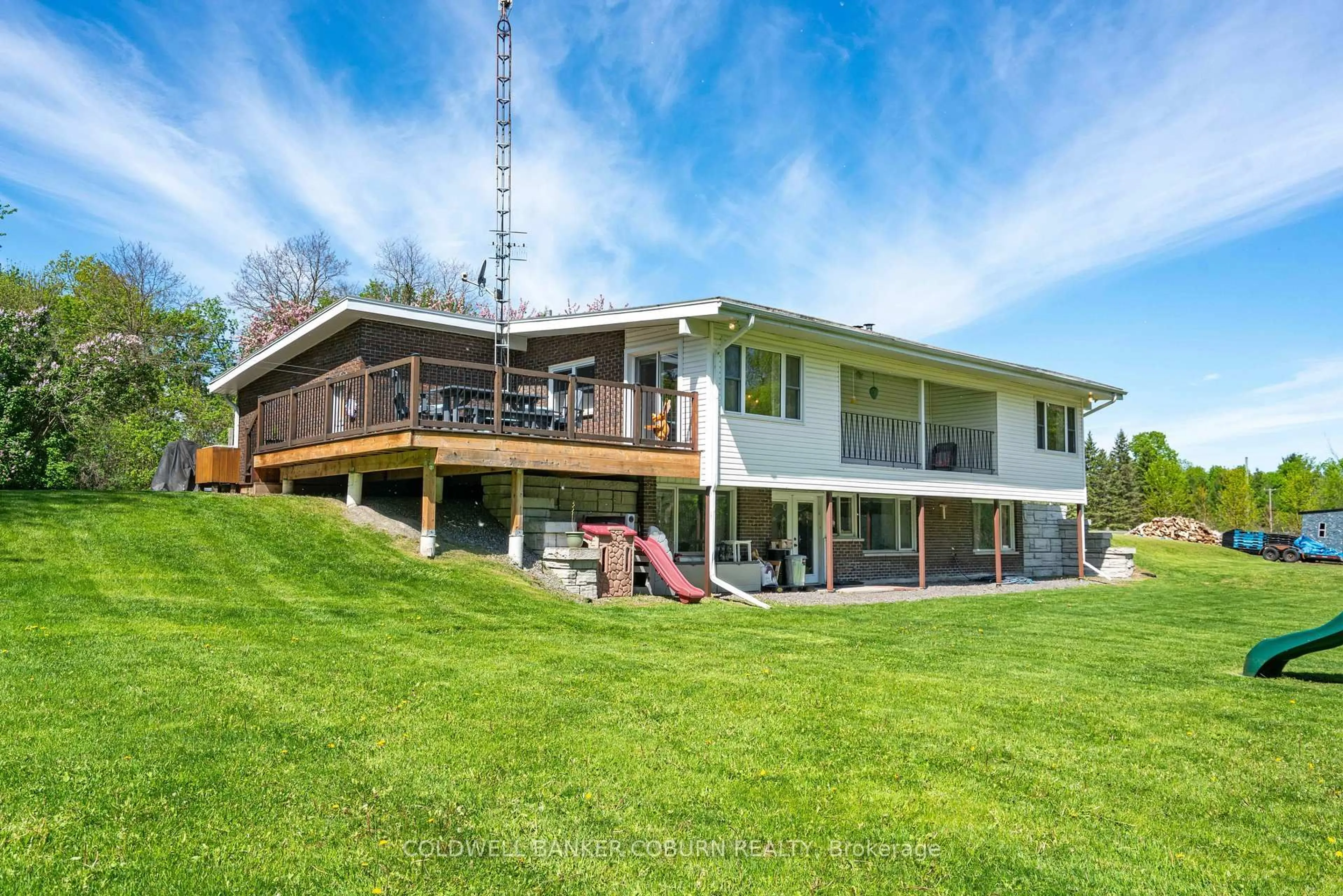 A pic from outside/outdoor area/front of a property/back of a property/a pic from drone, building for 6041 Malakoff Rd, Richmond Ontario K0A 2Z0
