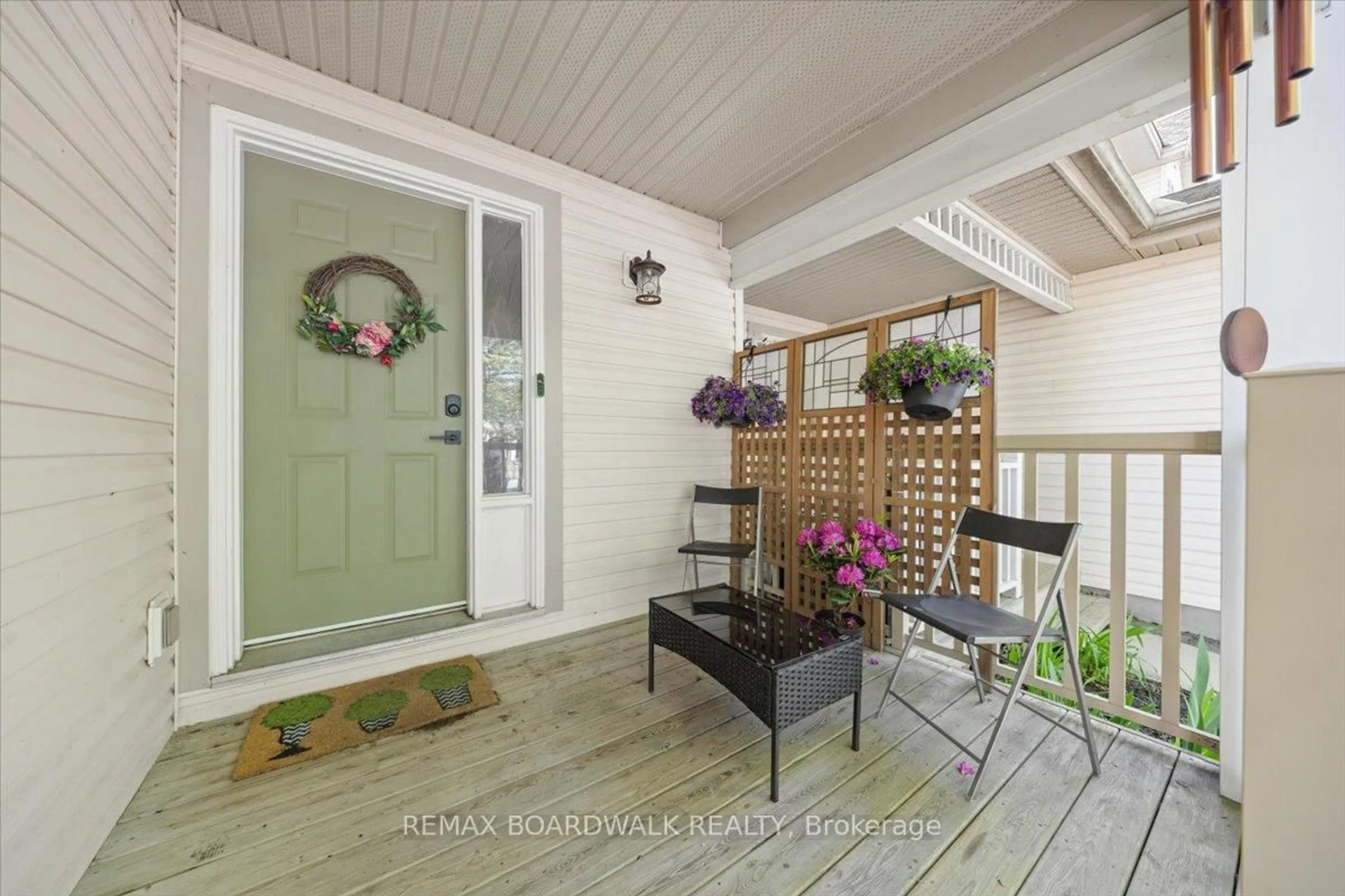 Indoor entryway for 155 CRAMPTON Dr, Carleton Place Ontario K7C 4P5