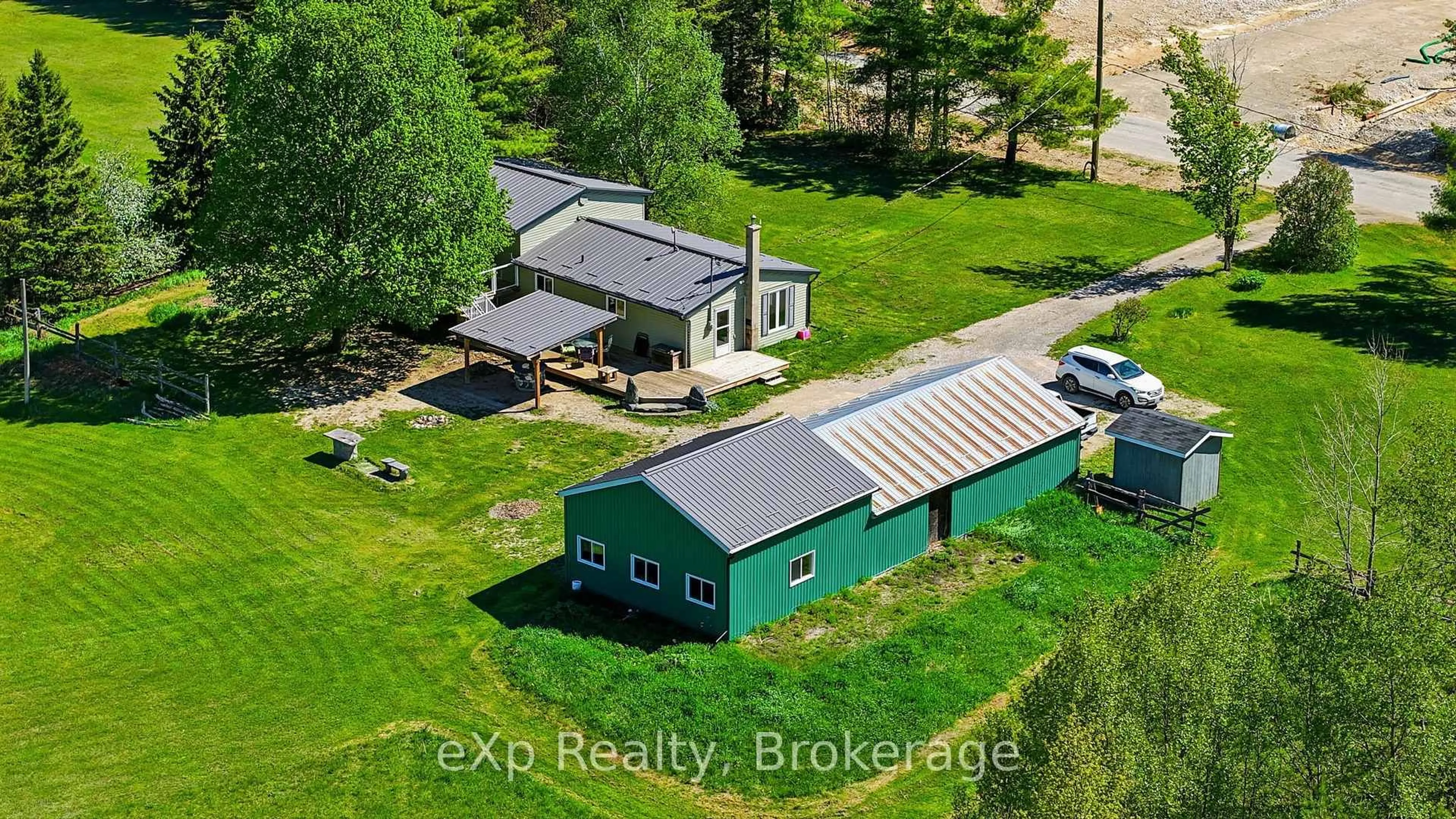A pic from outside/outdoor area/front of a property/back of a property/a pic from drone, building for 174364 Mulock Rd, West Grey Ontario N0G 1S0